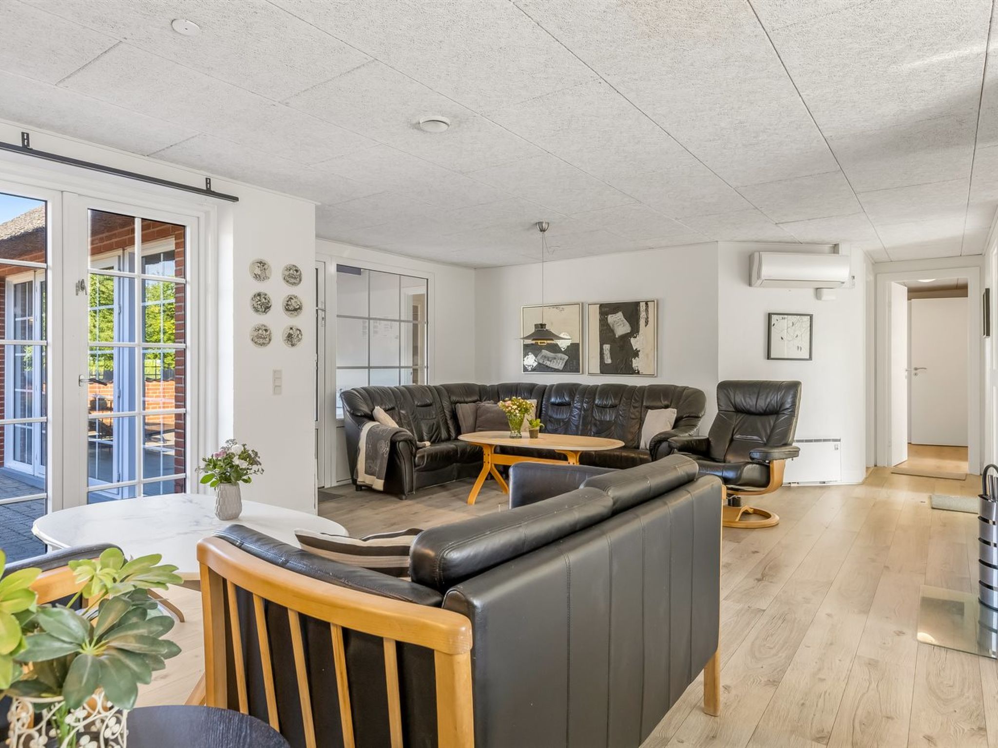 "Artan" - 2.6km from the sea - Binnen