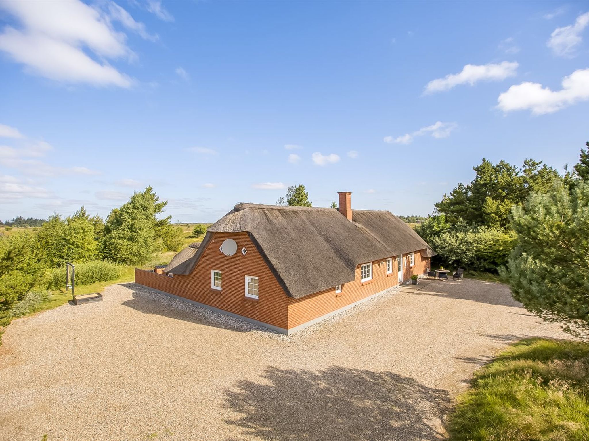 "Artan" - 2.6km from the sea - Buiten