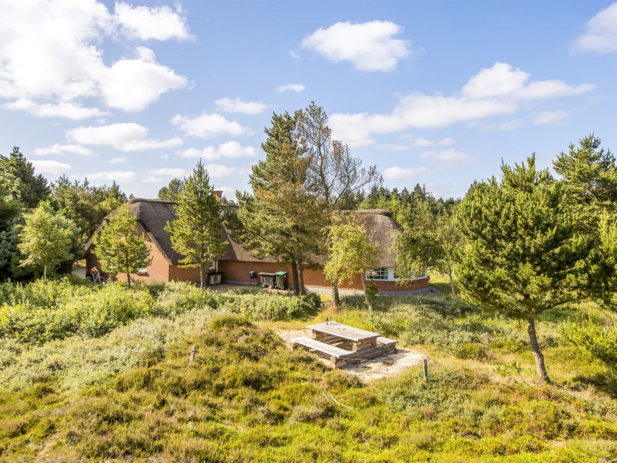 "Artan" - 2.6km from the sea - Buiten