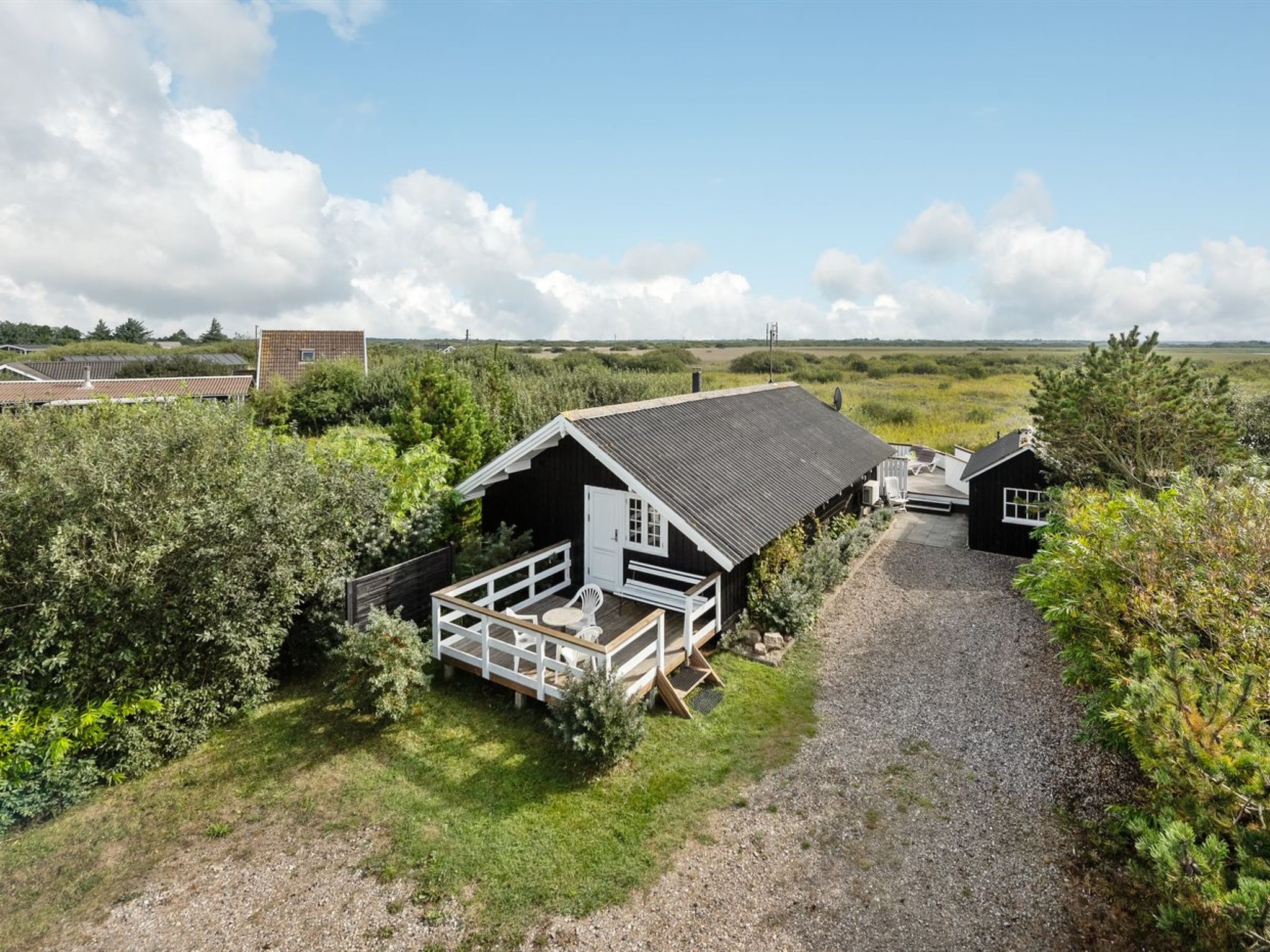 "Kylli" - 600m from the sea - Outside