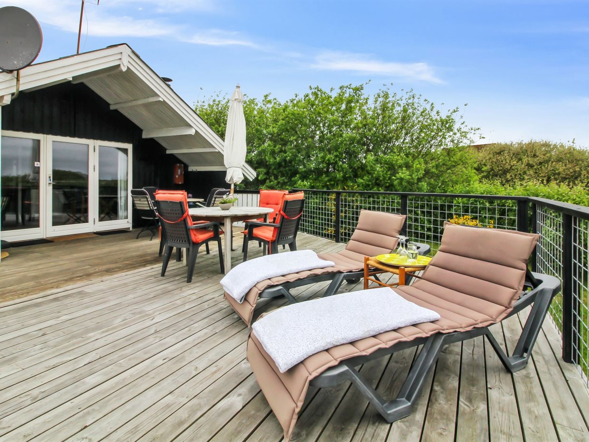 "Kylli" - 600m from the sea
