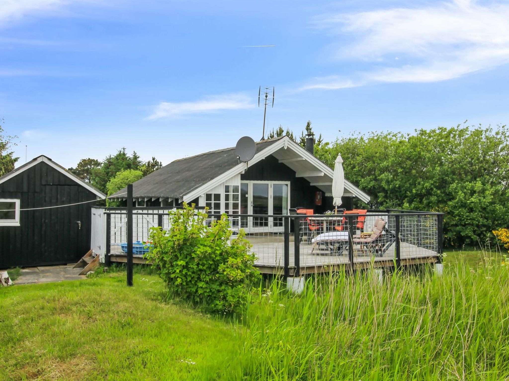 "Kylli" - 600m from the sea - Outside