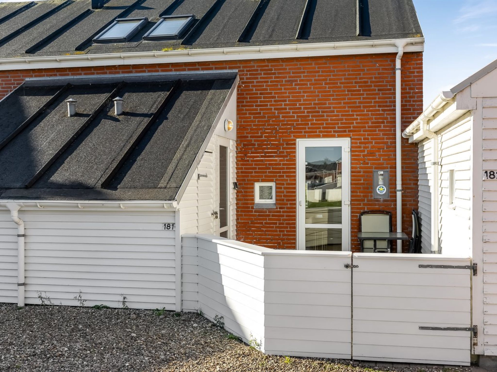 "Hugo" - 2.5km from the sea - Outside