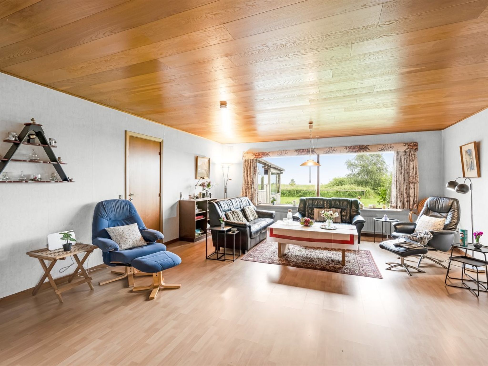 "Jalmari" - 3.5km from the sea - Binnen