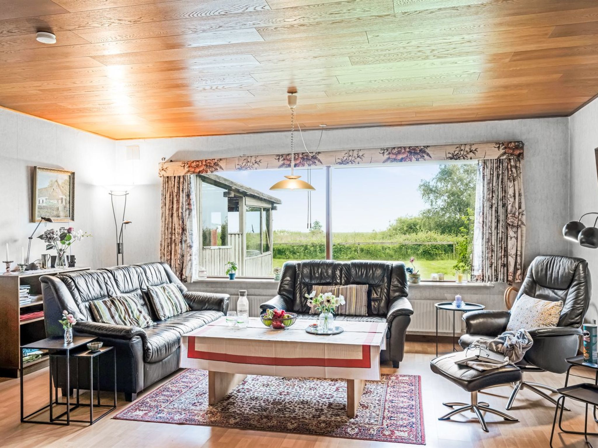 "Jalmari" - 3.5km from the sea - Binnen