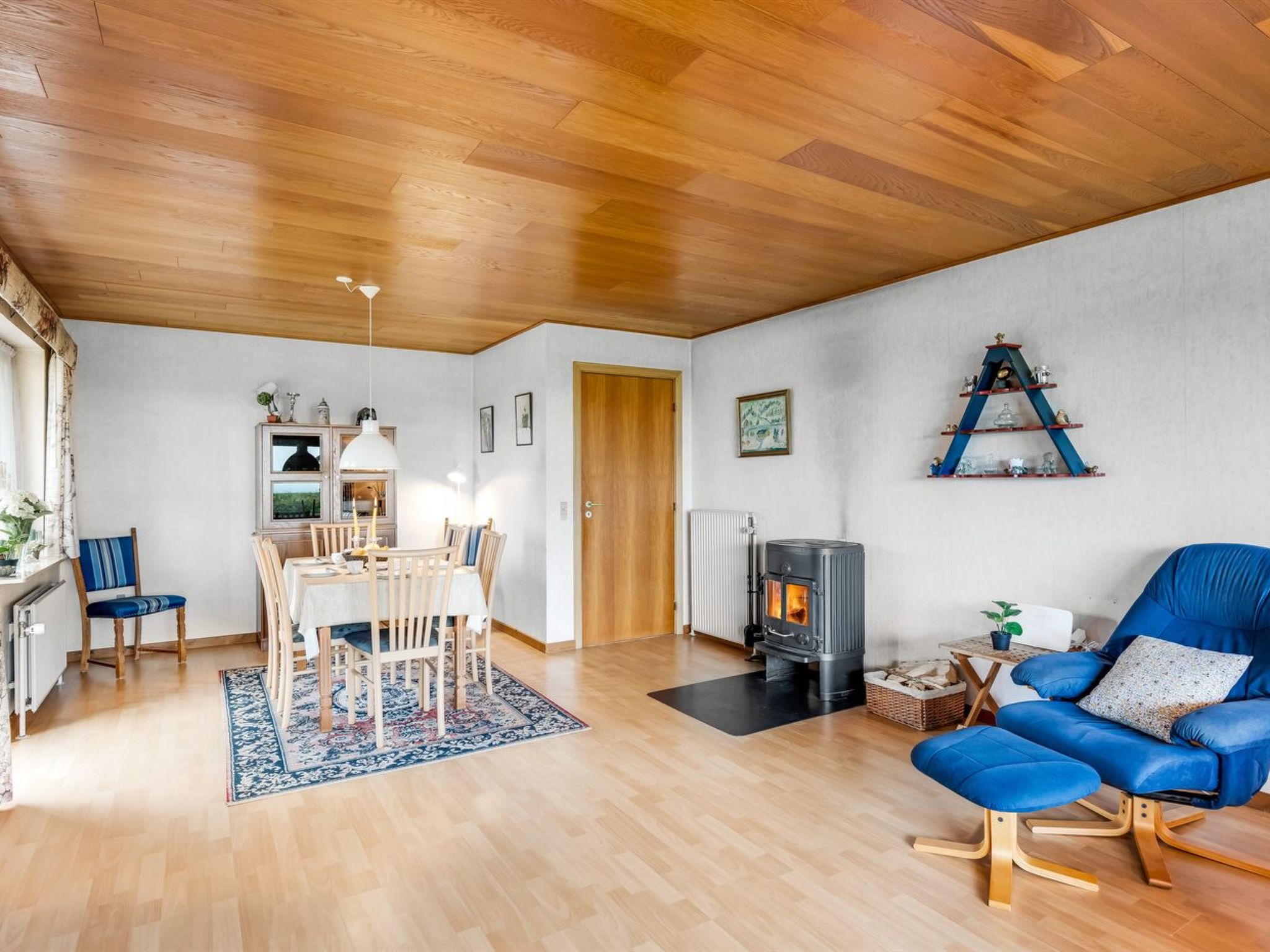 "Jalmari" - 3.5km from the sea - Binnen