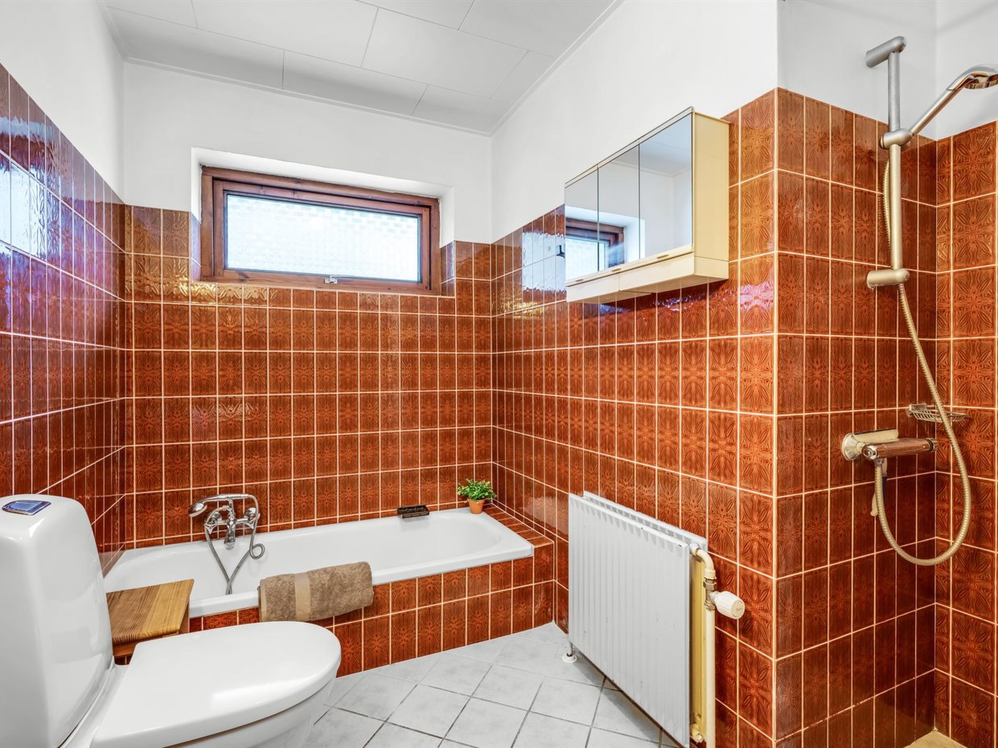 "Jalmari" - 3.5km from the sea - Binnen