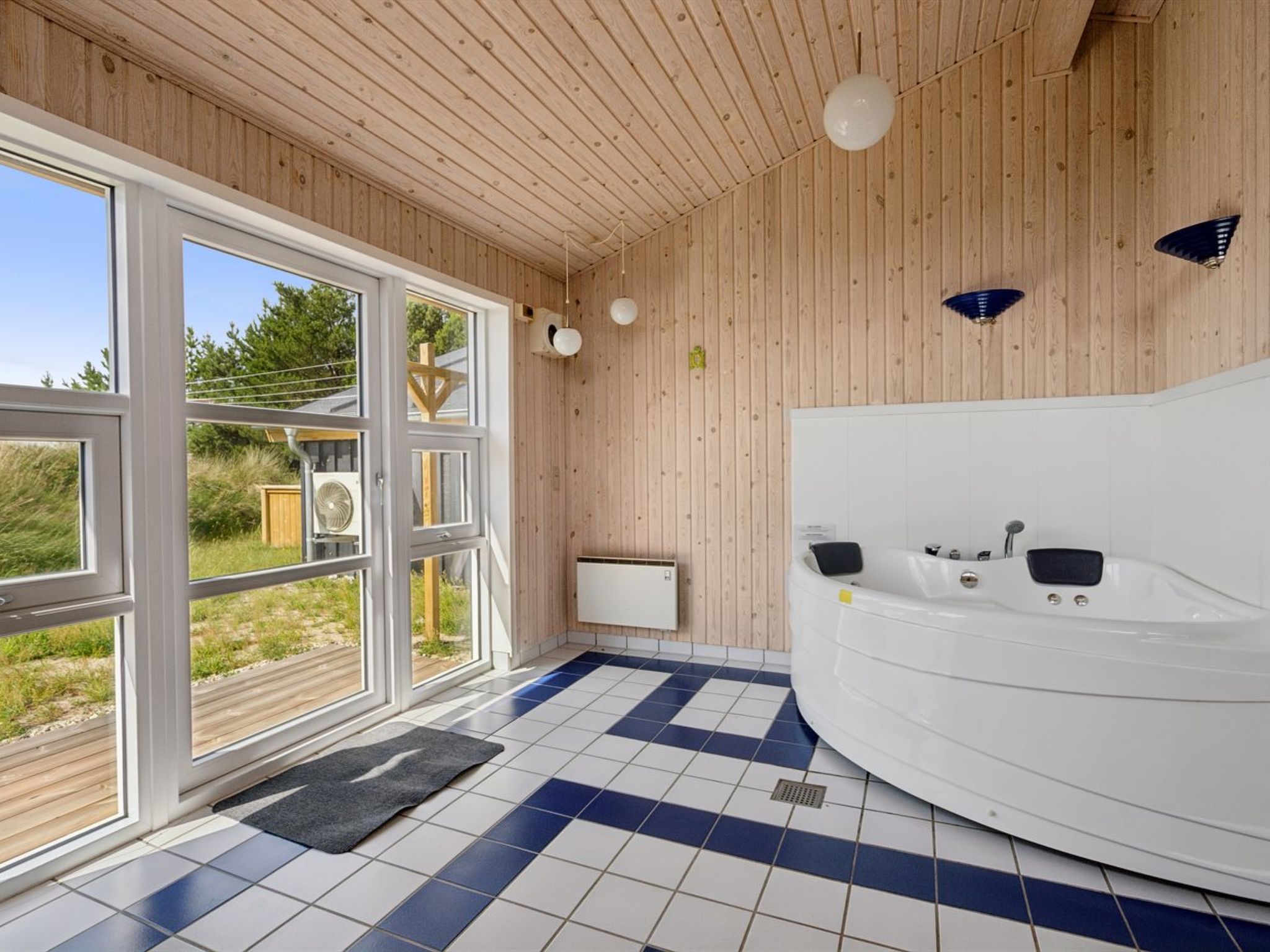 "Alessia" - 2km from the sea - Binnen