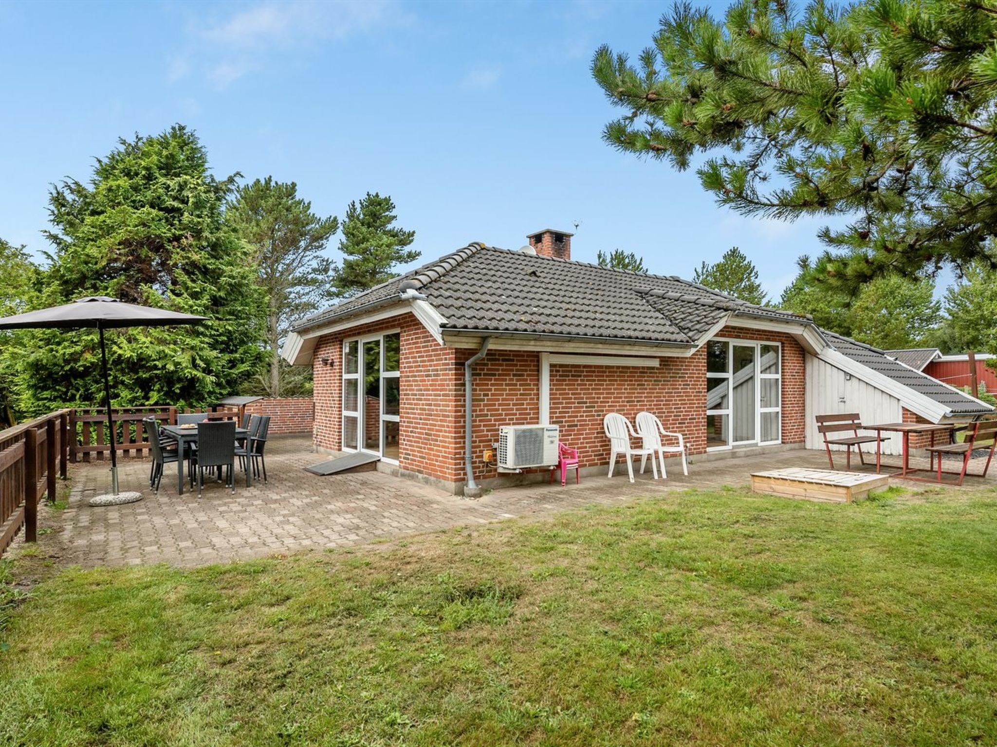 "Botulf" - 3.8km from the sea — Terrace (3 of 24)