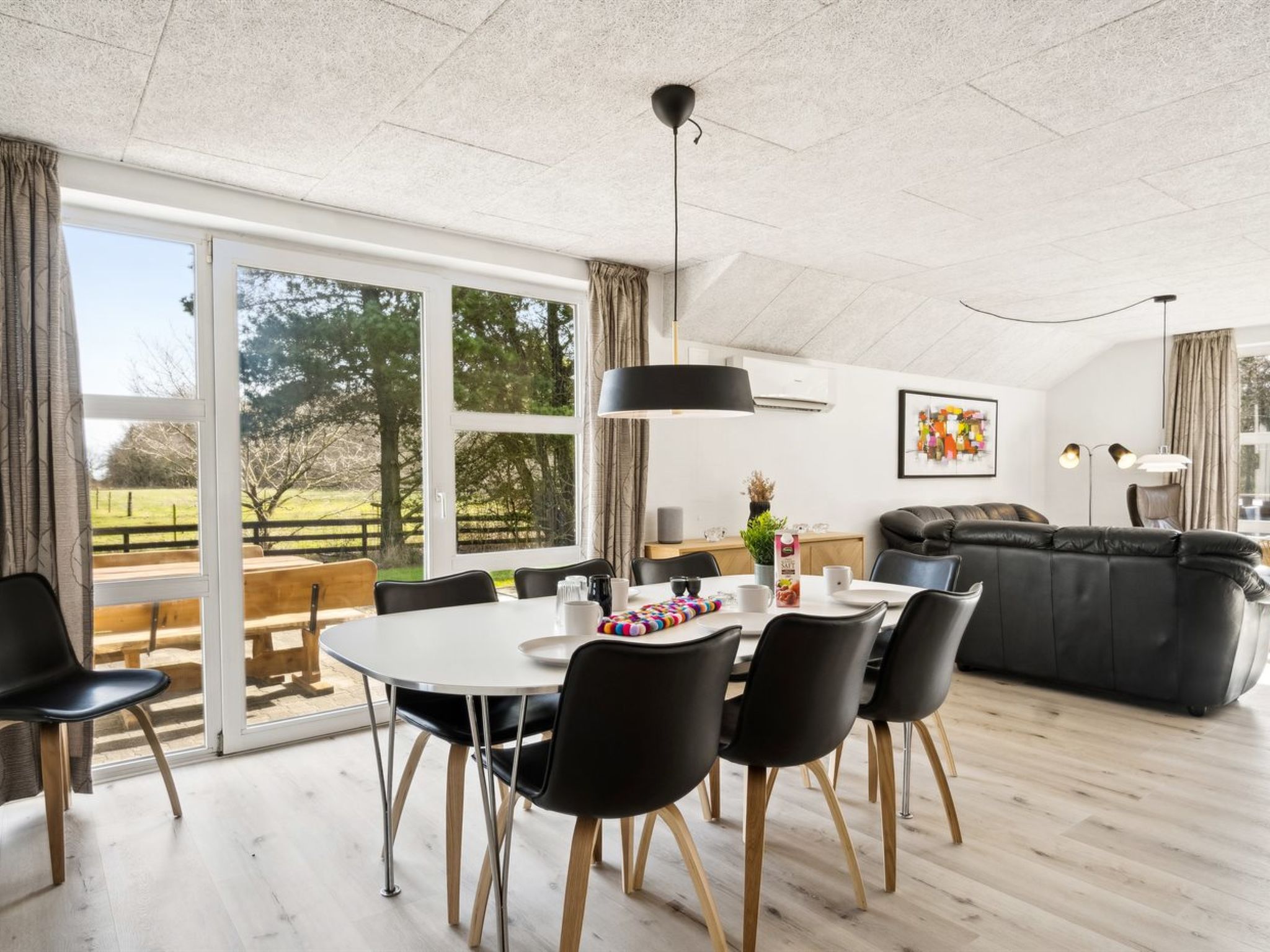 "Botulf" - 3.8km from the sea-Binnen