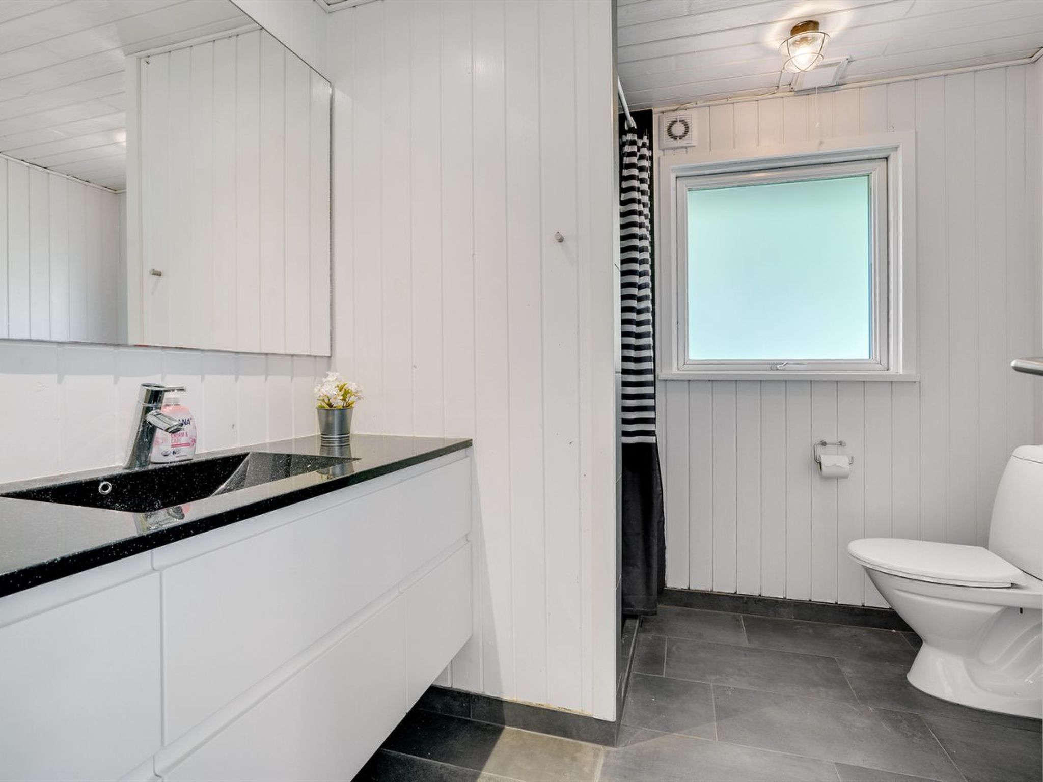 "Tora" - 3km from the sea - Binnen