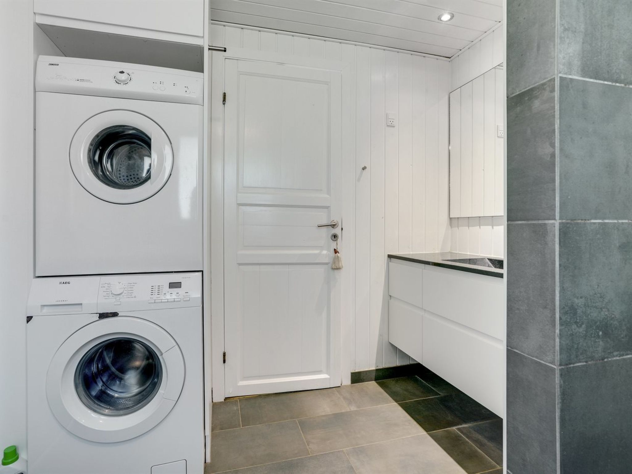 "Tora" - 3km from the sea-Binnen