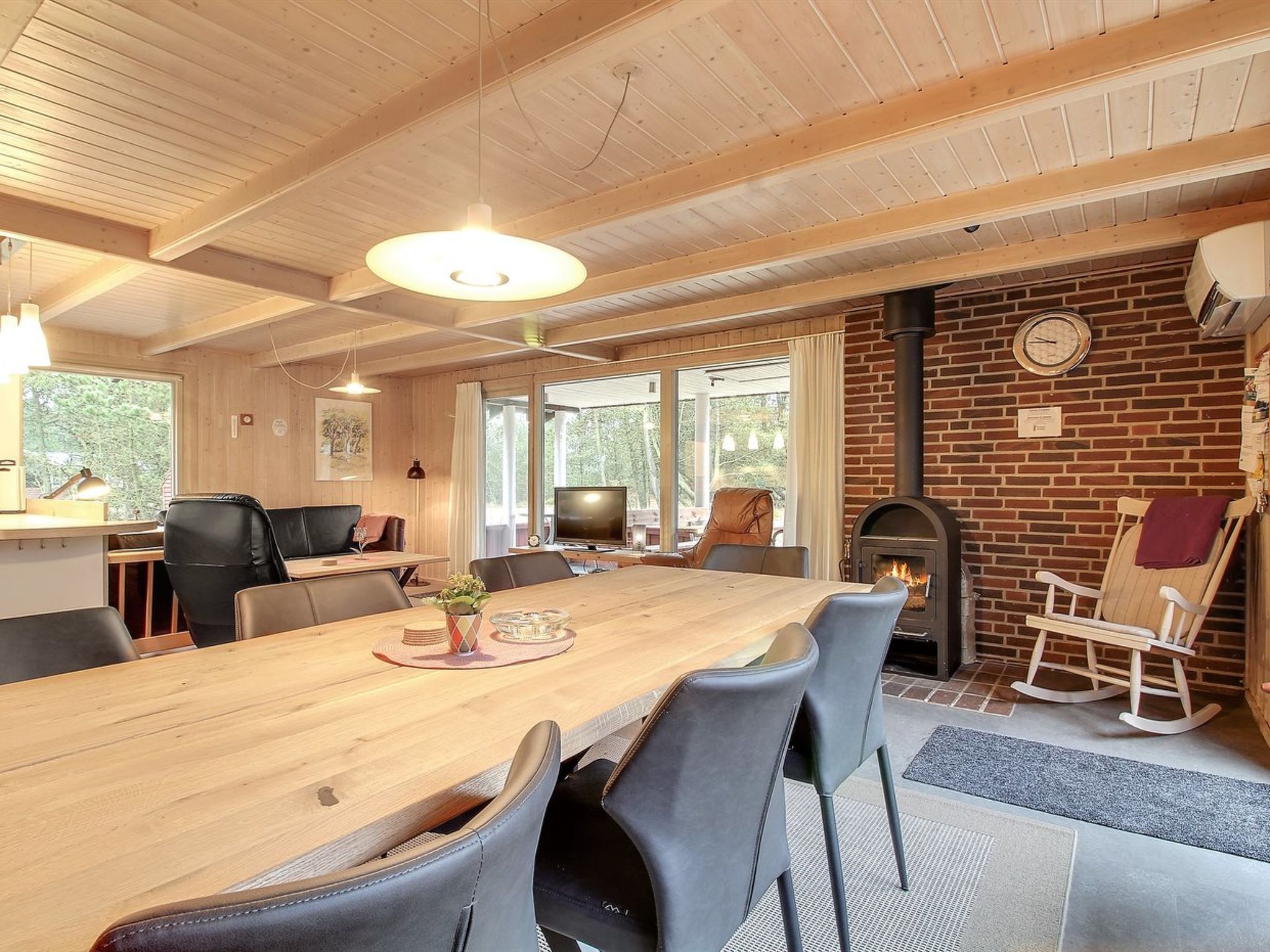"Nandolf" - 3.5km from the sea - Binnen