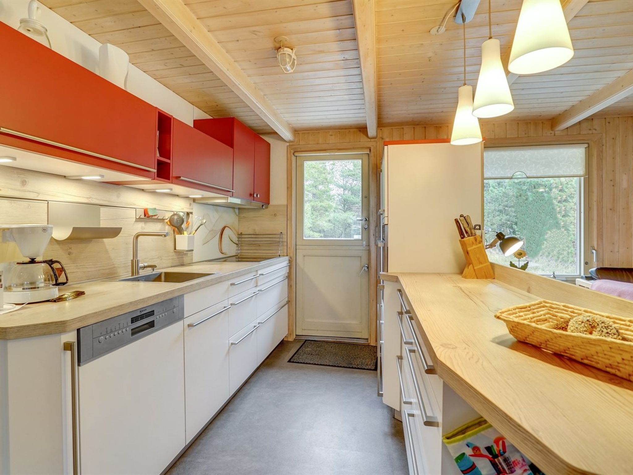 "Nandolf" - 3.5km from the sea - Binnen