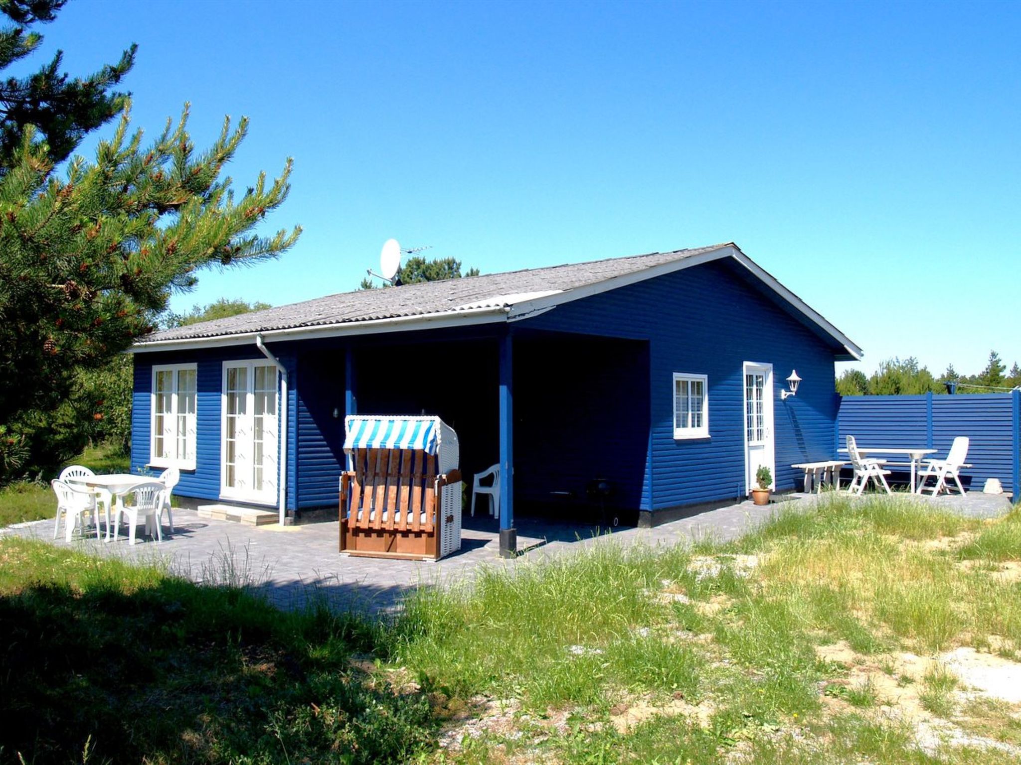 "Redward" - 1km from the sea