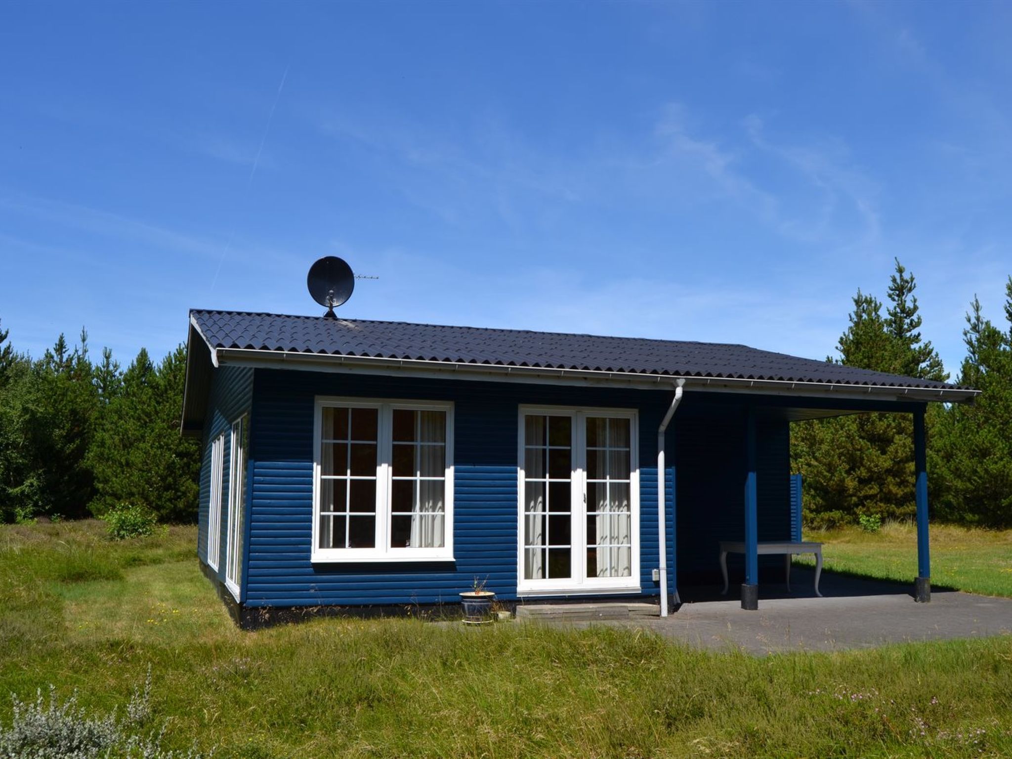 "Redward" - 1km from the sea