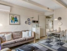 "Volmer" - 3.9km from the sea