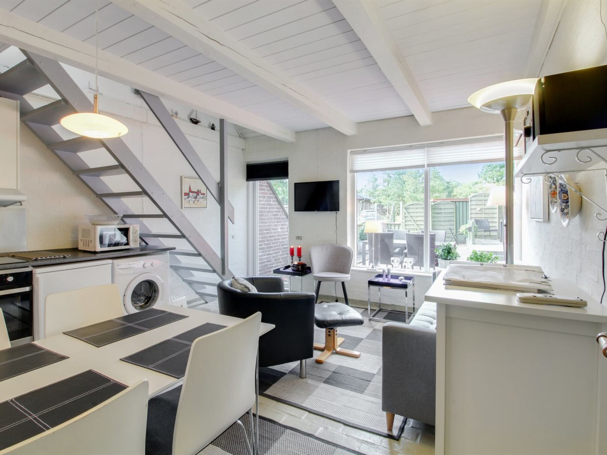 "Volmer" - 3.9km from the sea-Binnen