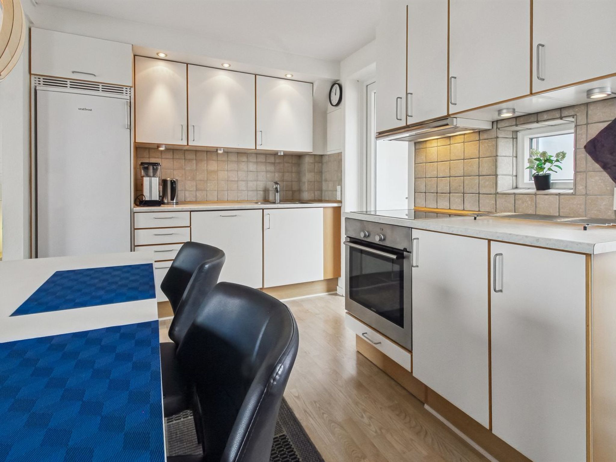 "Femja" - 2.3km from the sea - Inside