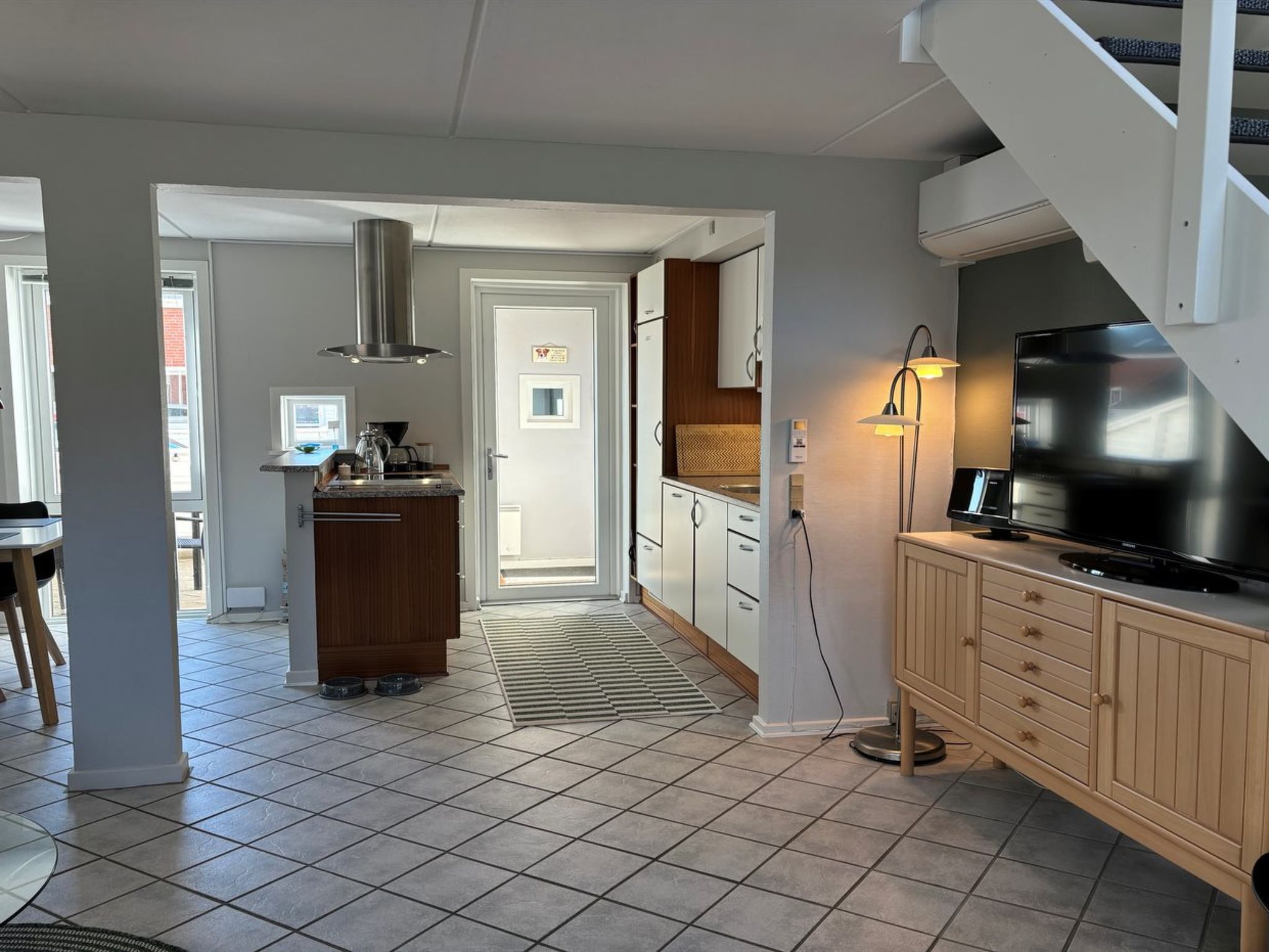 "Bosse" - 2.3km from the sea - Inside