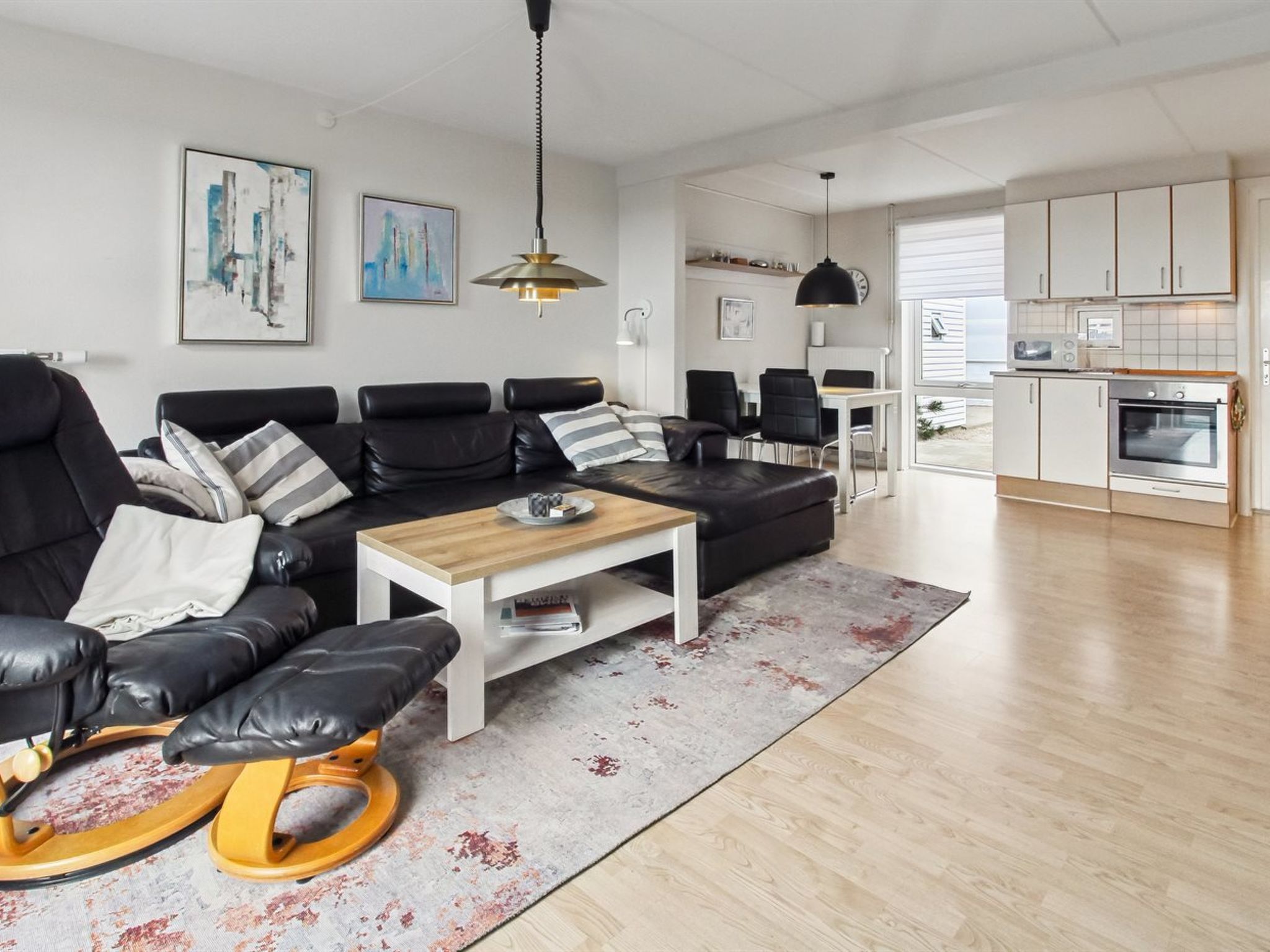 "Aappo" - 2.3km from the sea - Inside