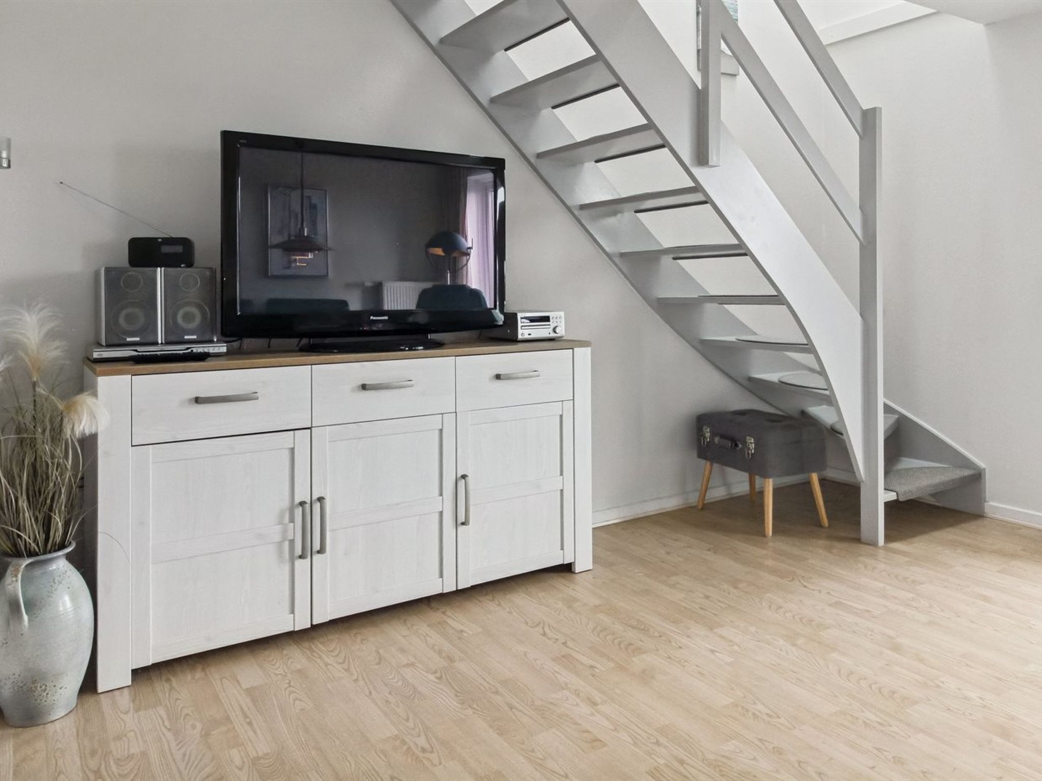 "Aappo" - 2.3km from the sea - Inside