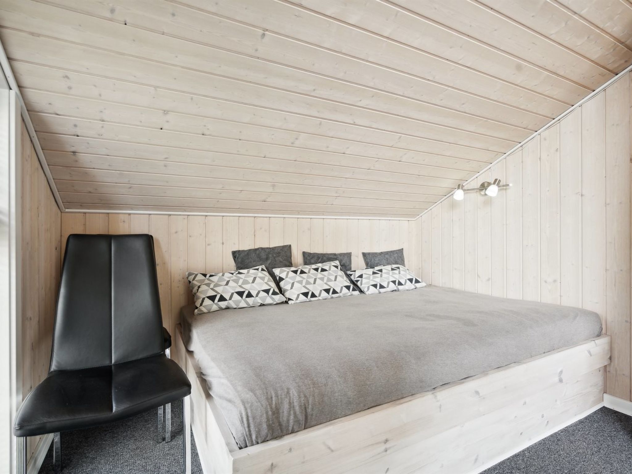 "Athalia" - 2.4km from the sea-Binnen