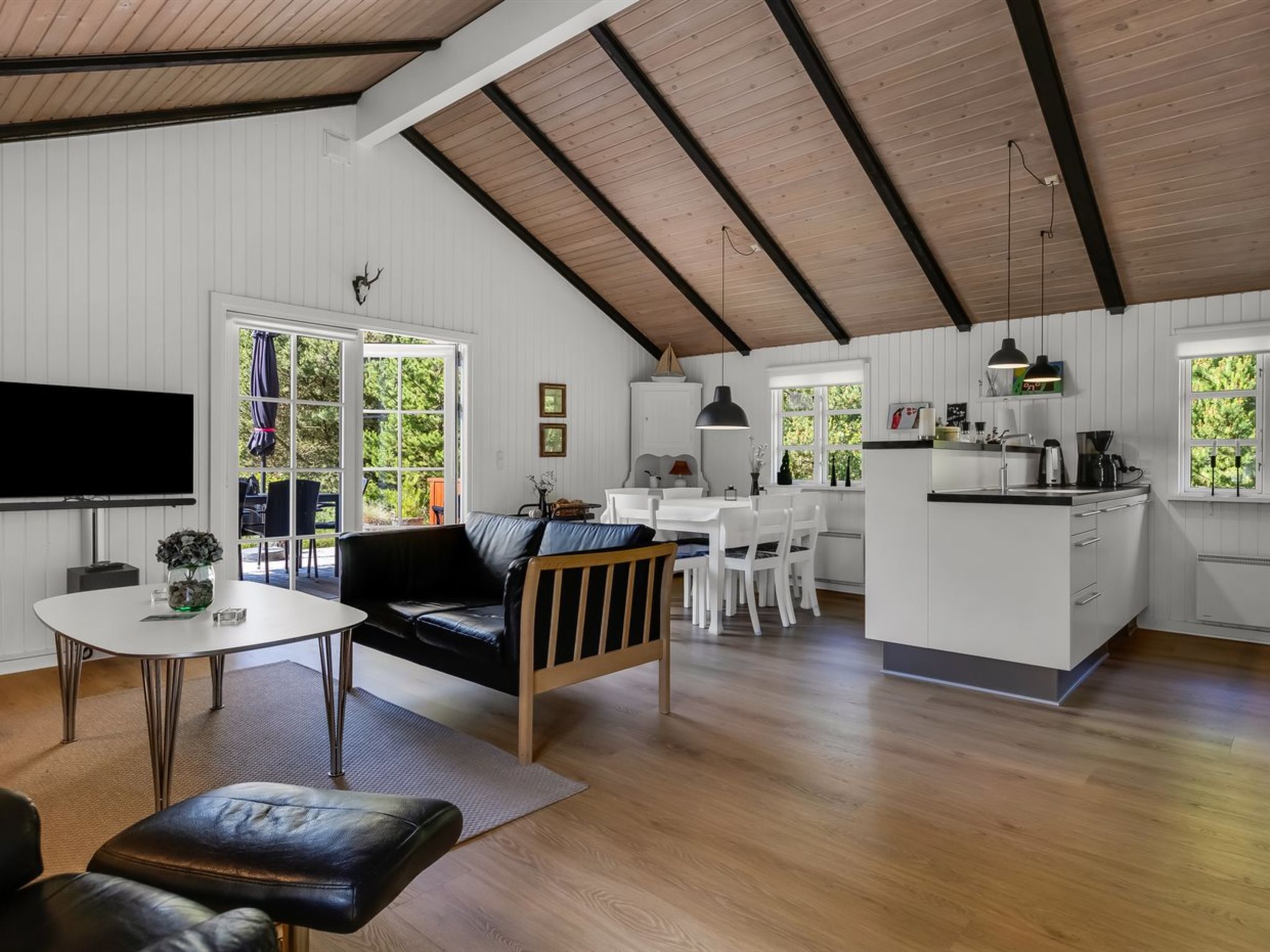 "Andon" - 2.7km from the sea - Binnen