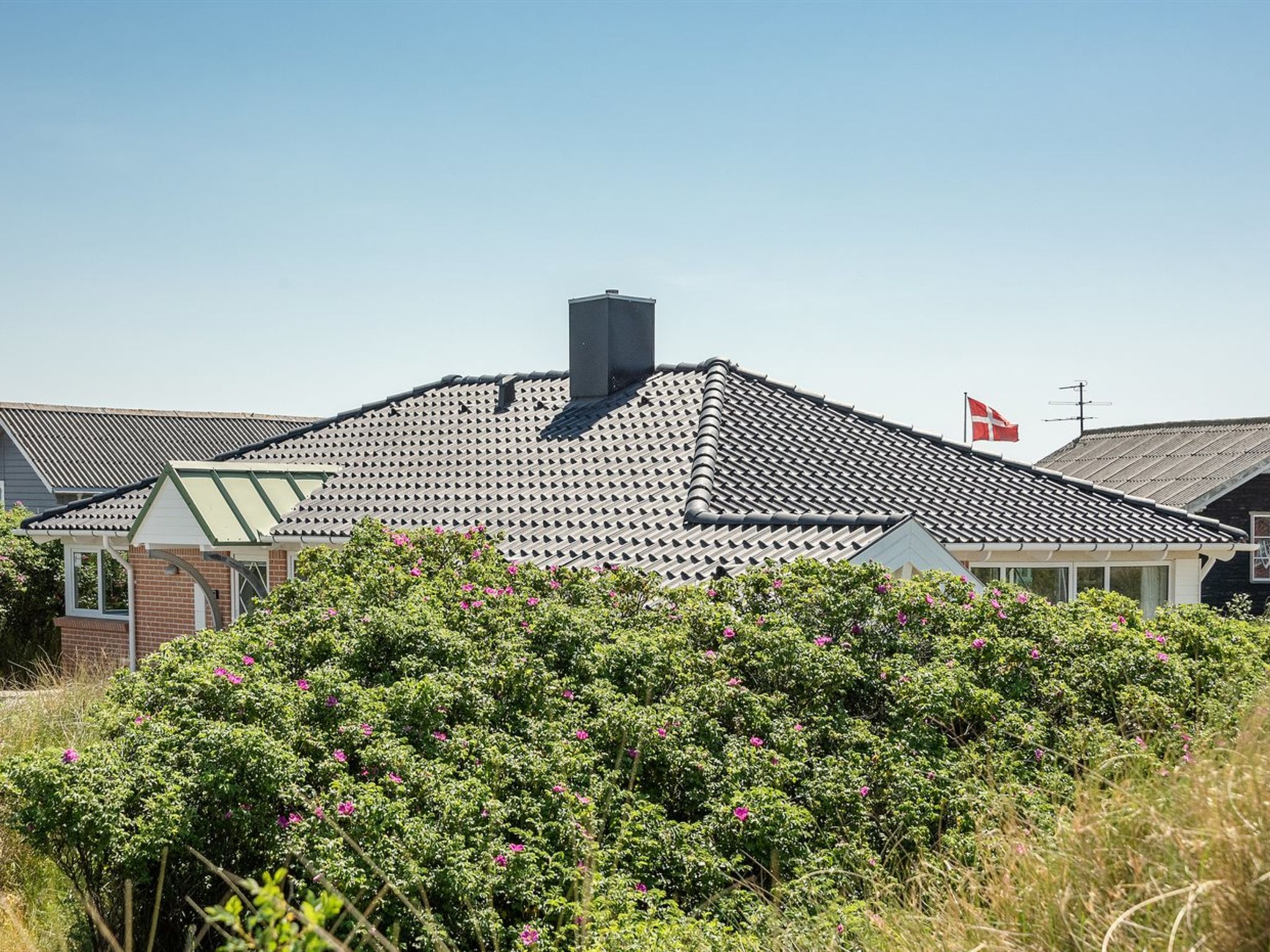 "Nyssa" - 350m from the sea - Buiten