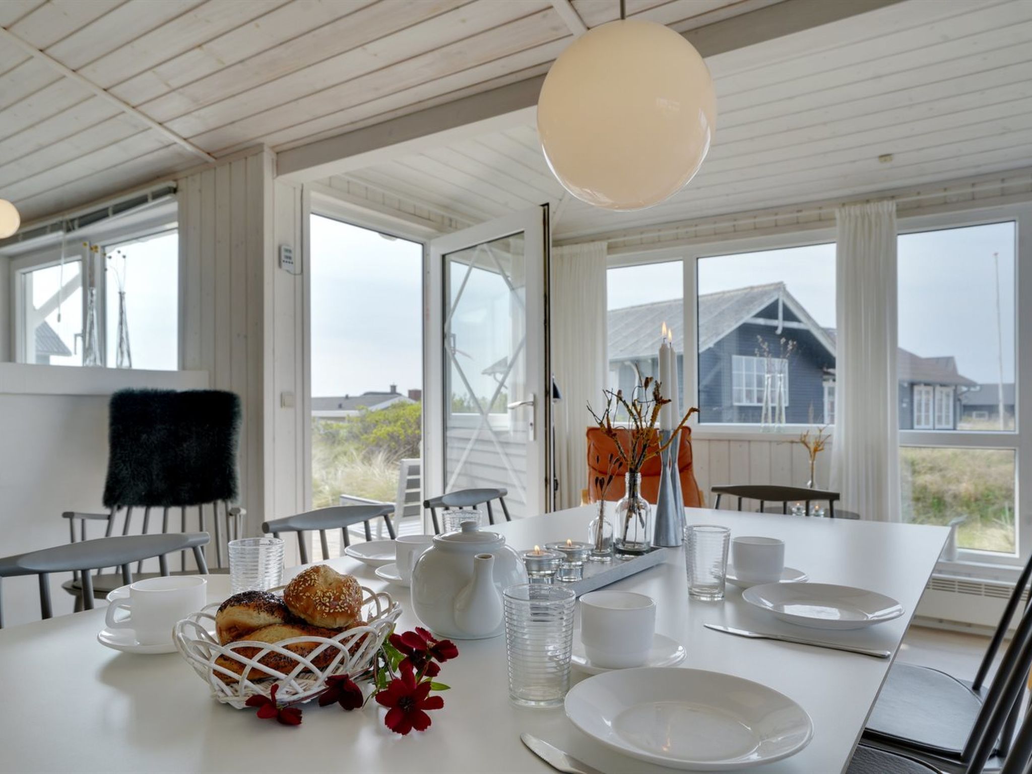 "Nyssa" - 350m from the sea - Binnen