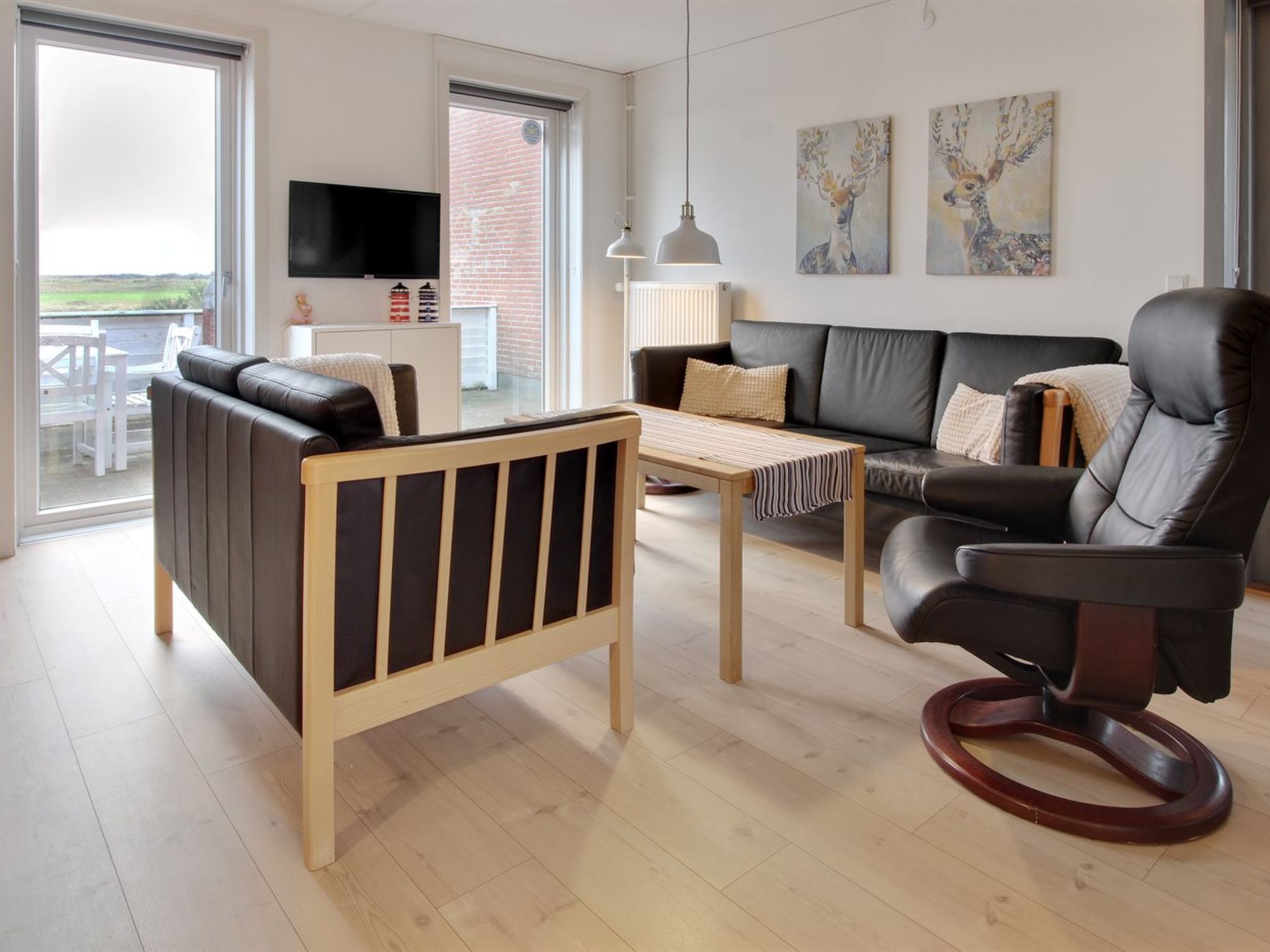 "Terje" - 2.3km from the sea - Inside