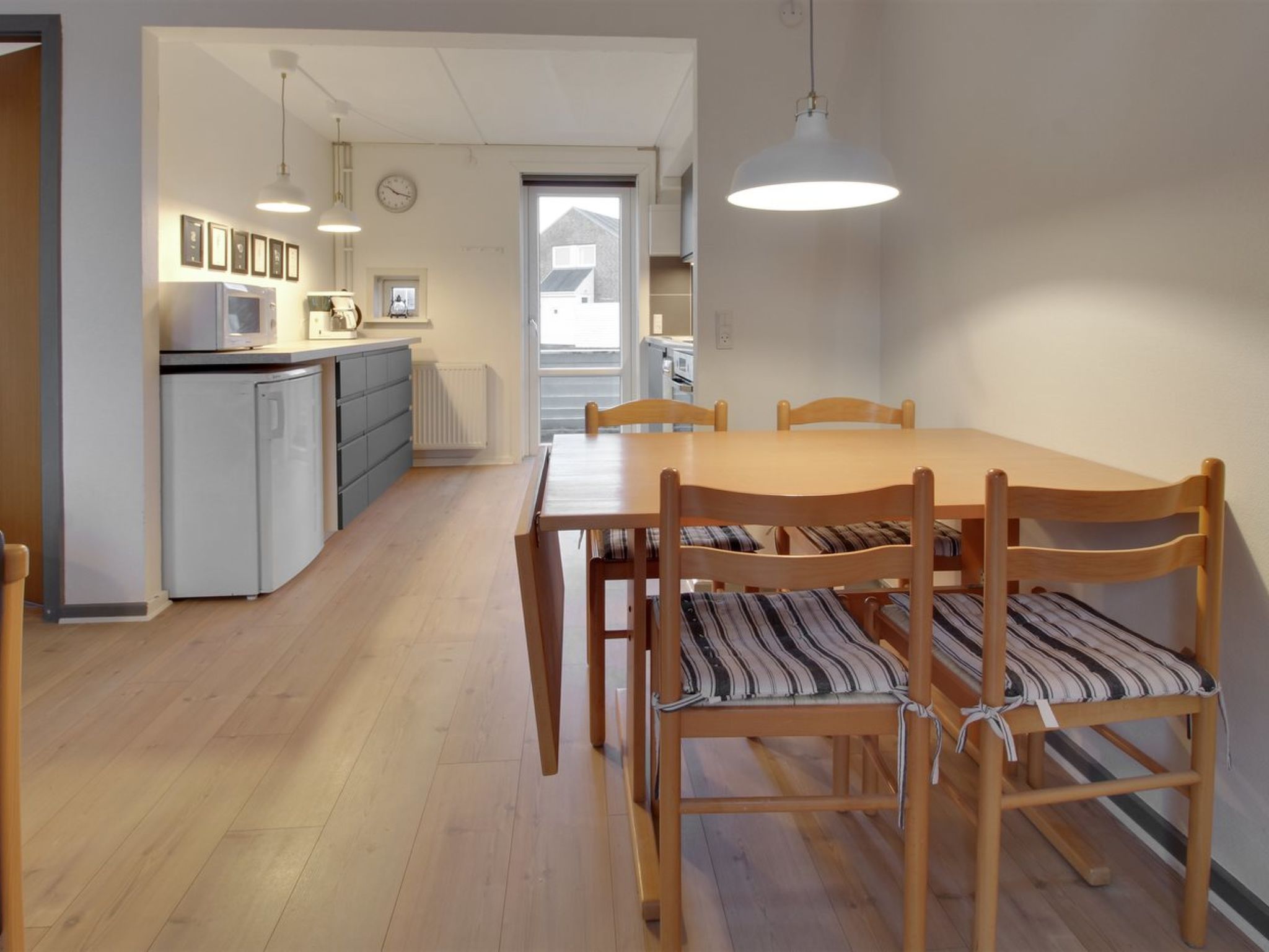 "Terje" - 2.3km from the sea - Inside