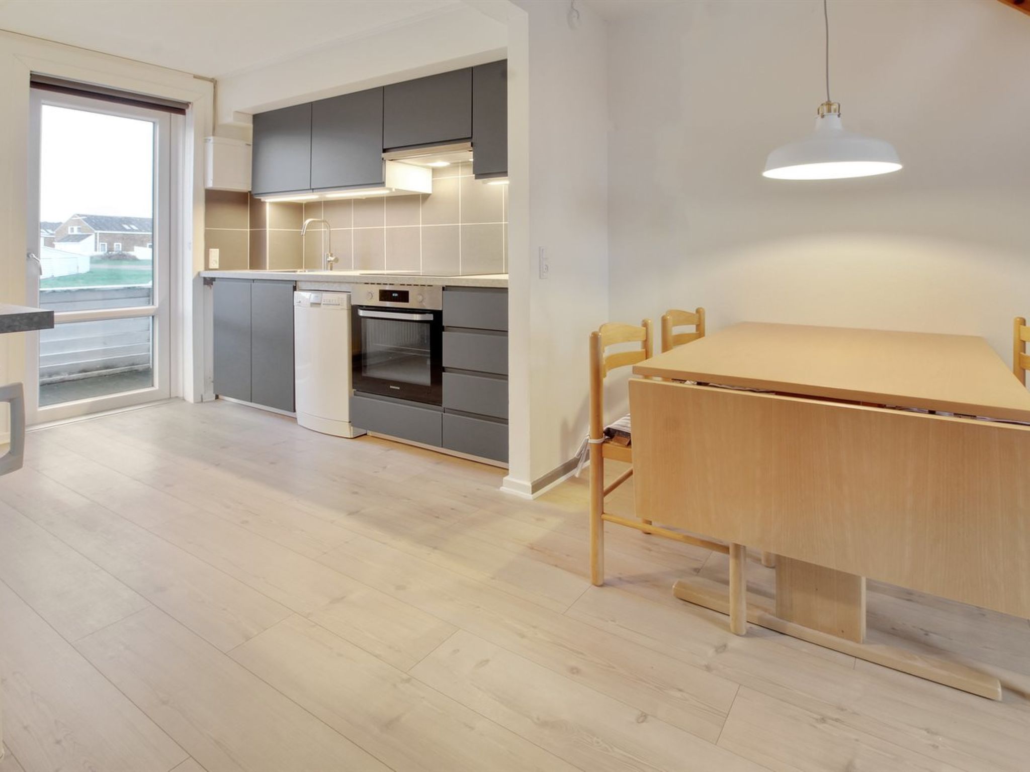 "Terje" - 2.3km from the sea - Inside