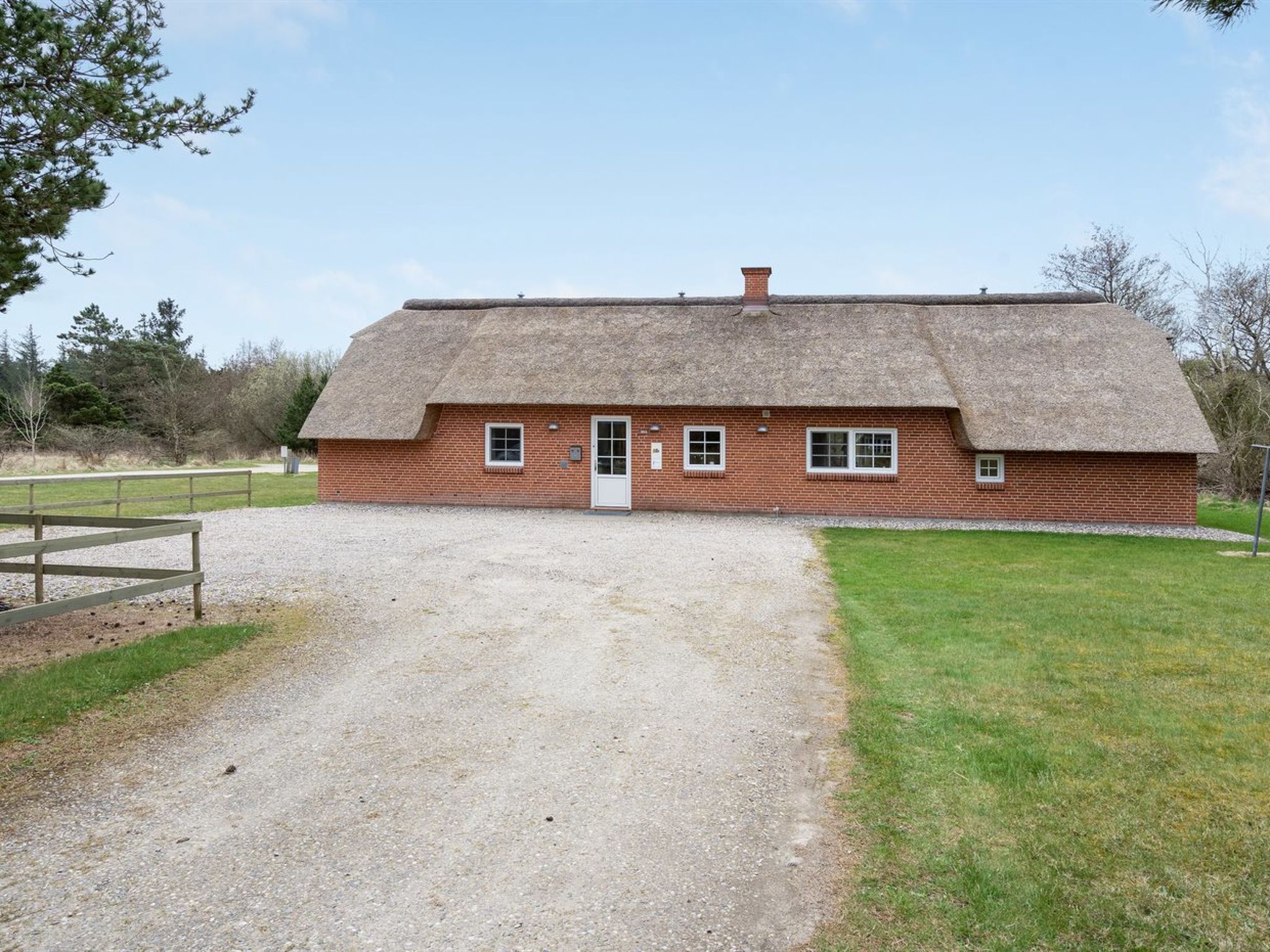 "Ferhat" - 2.9km from the sea - Buiten