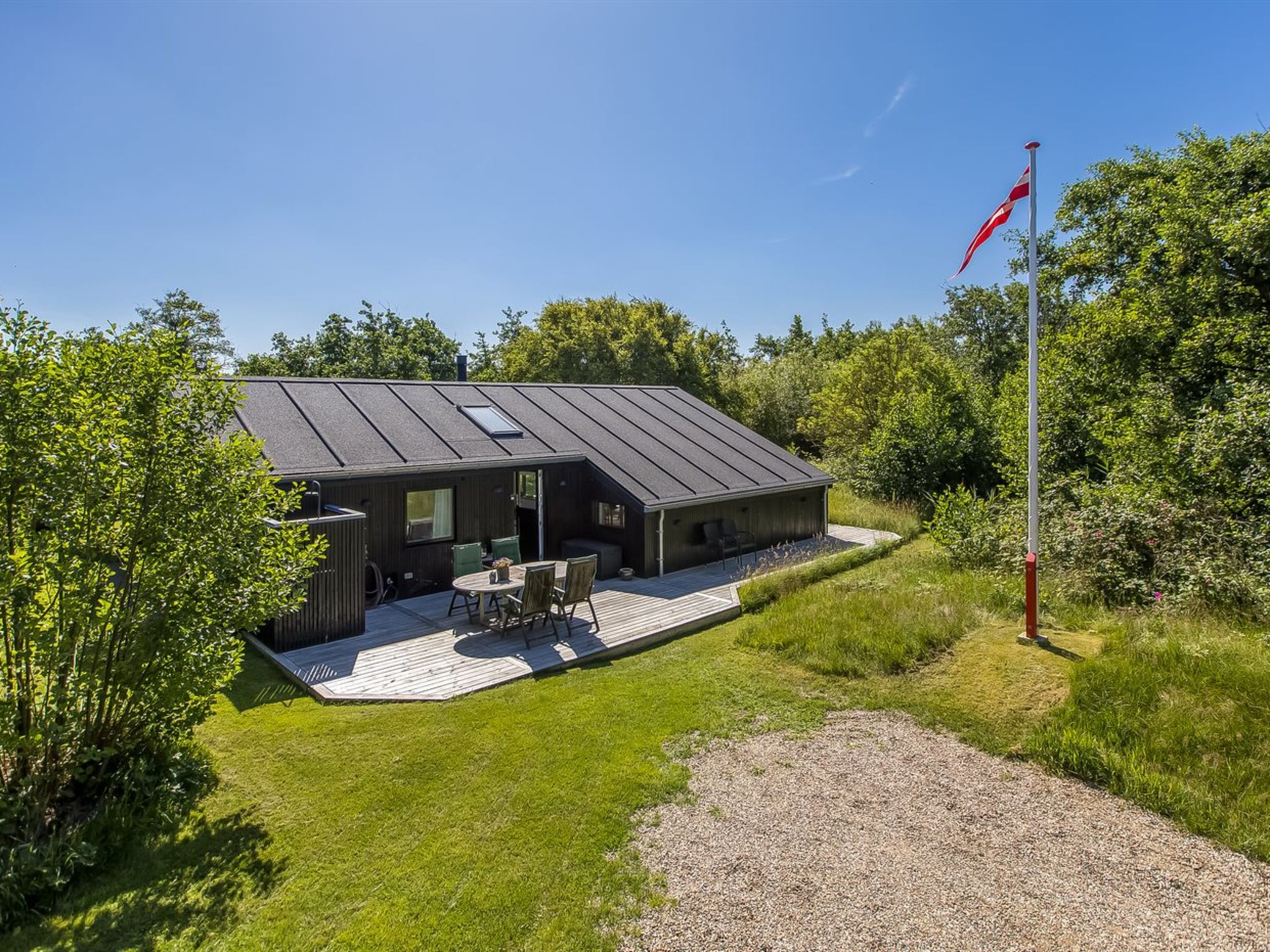 "Laerke" - 1.8km from the sea