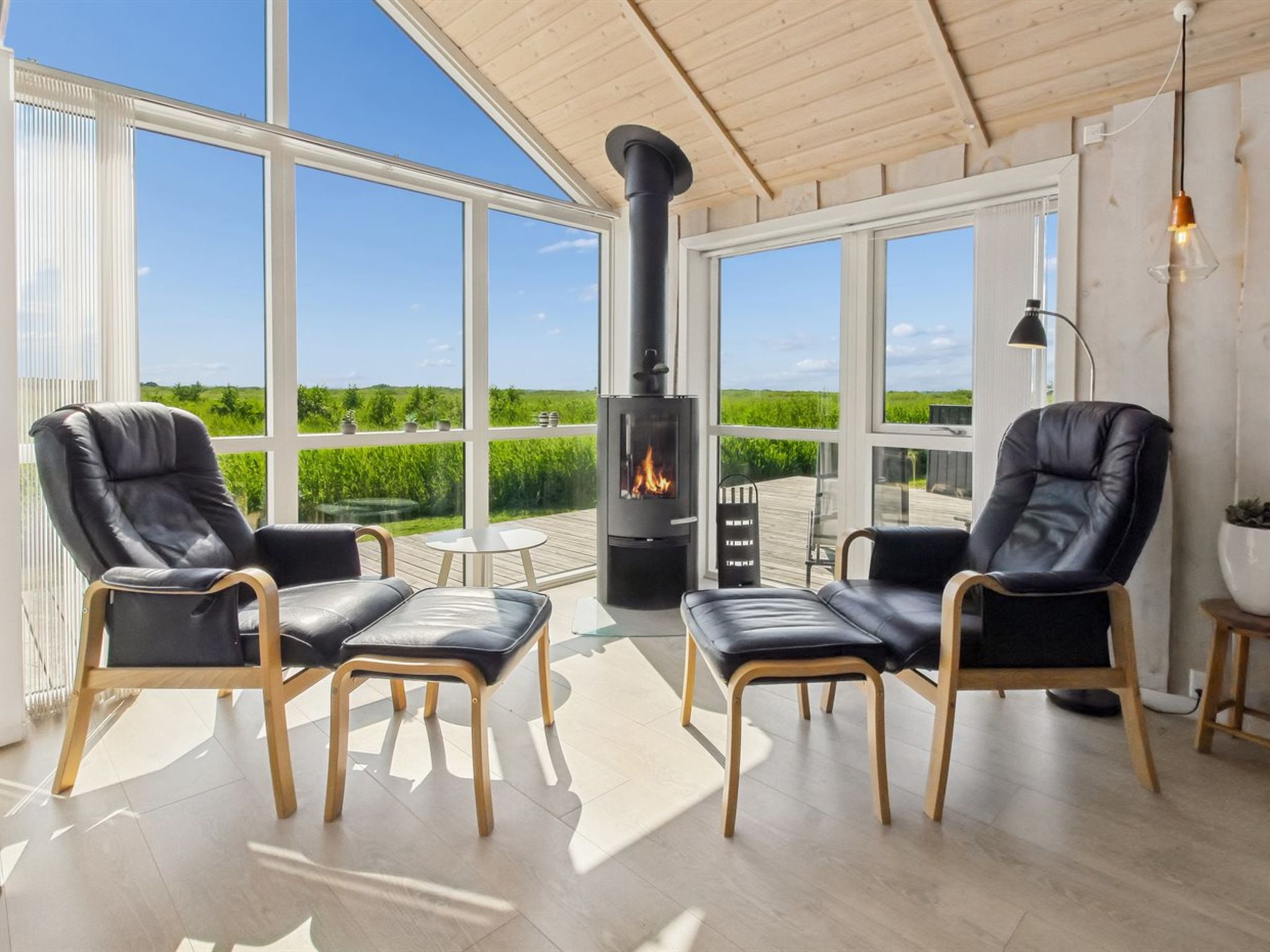 "Jonna" - 700m from the sea - Binnen
