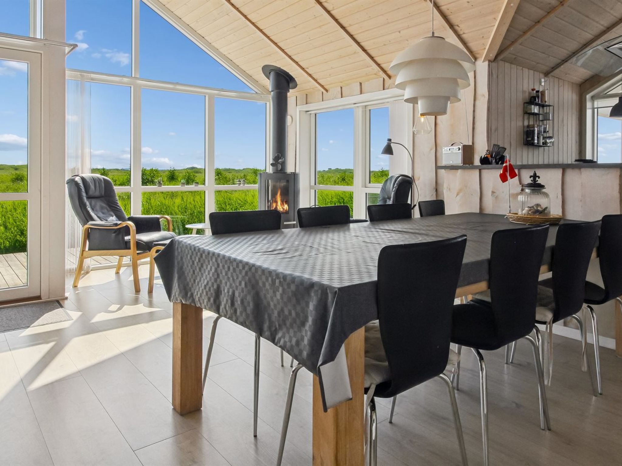 "Jonna" - 700m from the sea - Binnen