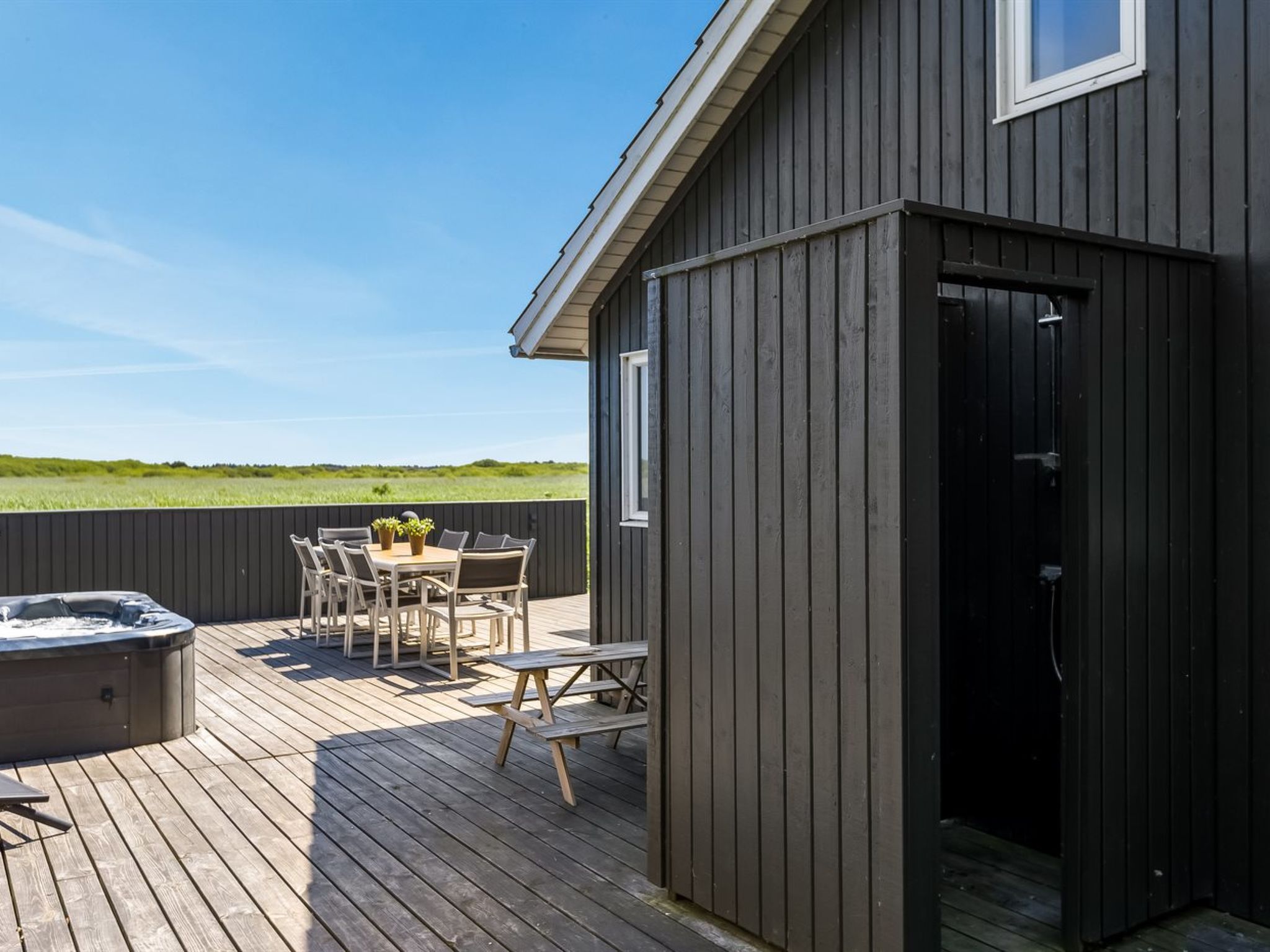 "Jonna" - 700m from the sea - Buiten