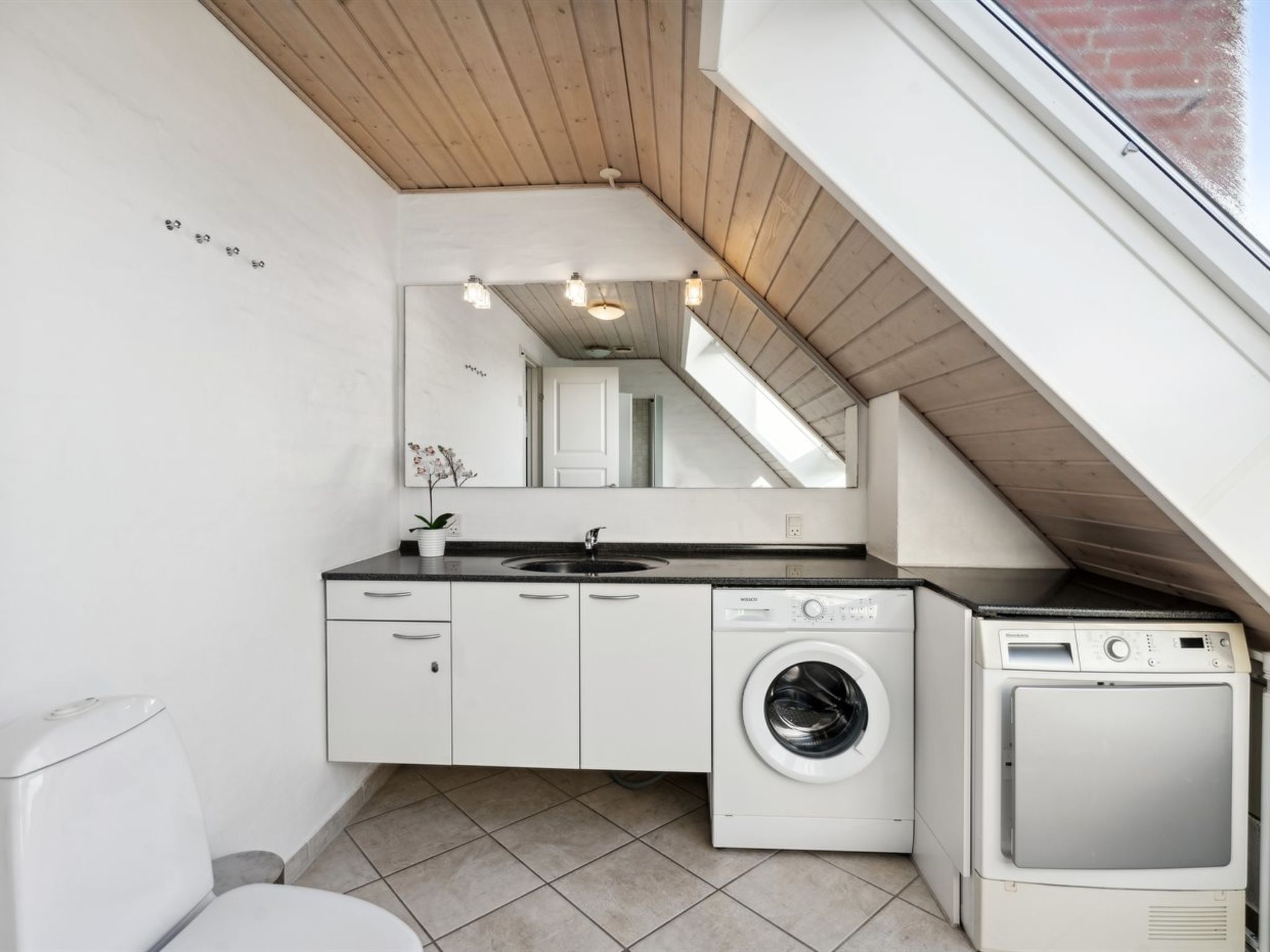 "Harriette" - 100m from the sea-Binnen