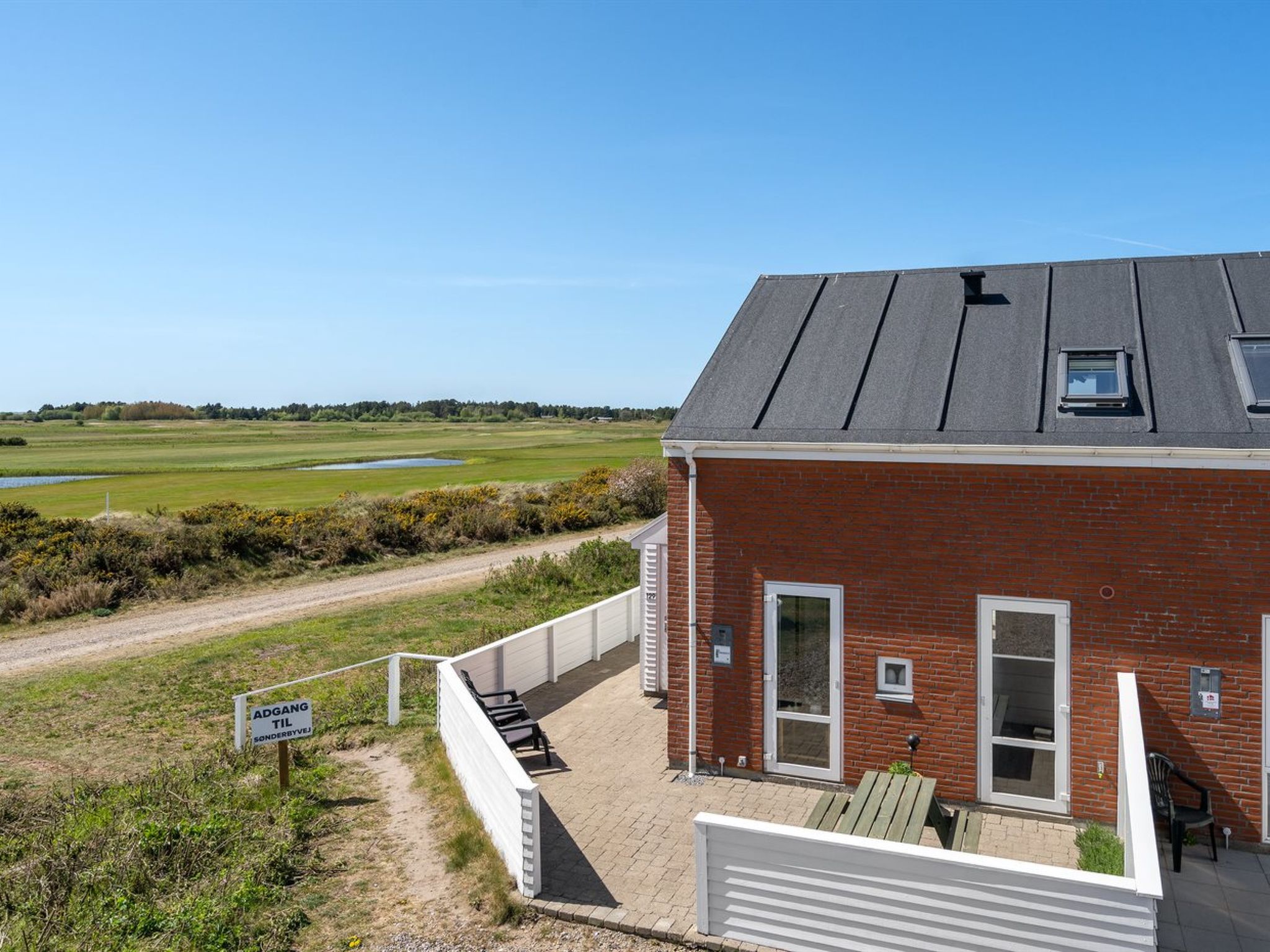 "Gerharde" - 2.3km from the sea - Outside