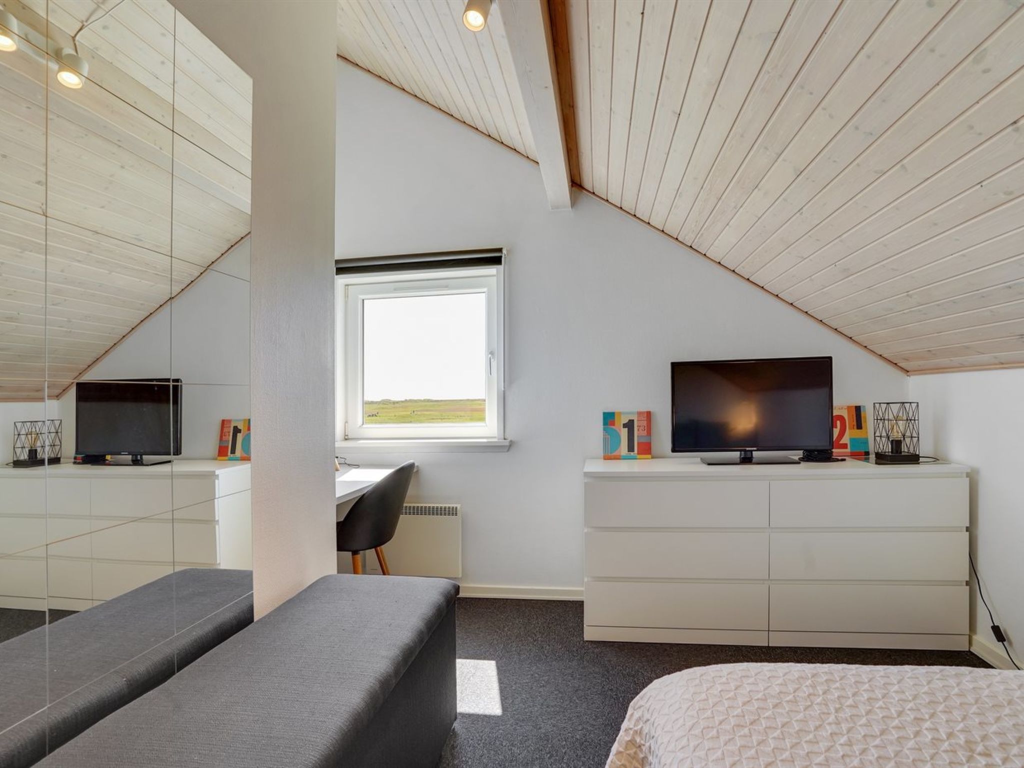 "Gerharde" - 2.3km from the sea - Inside