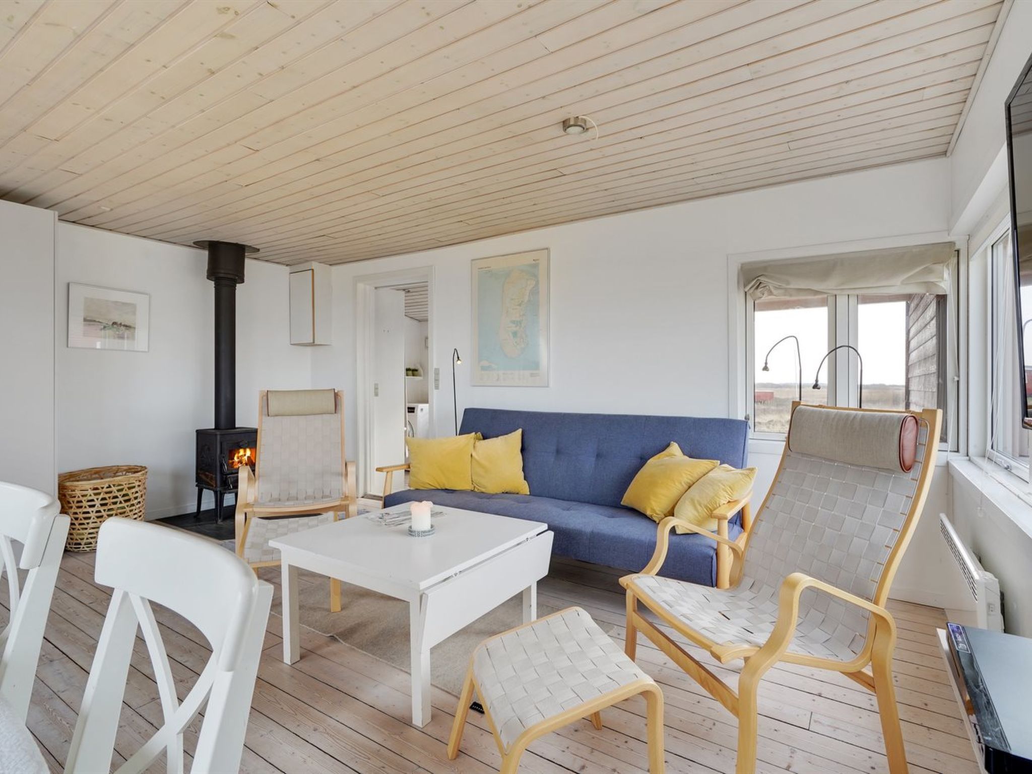 "Lennart" - 750m from the sea-Binnen