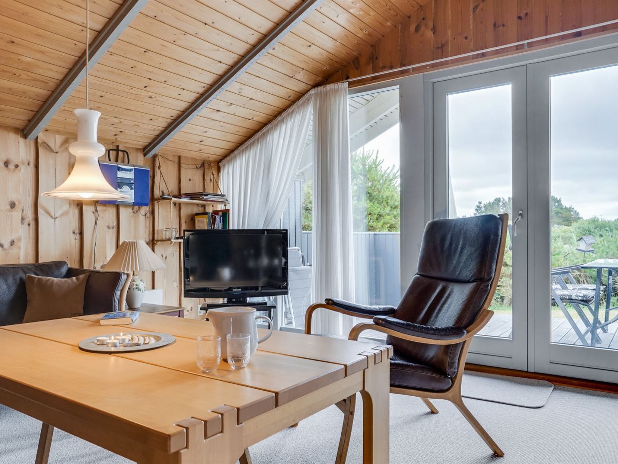 "Bryniulf" - 1.8km from the sea - Binnen