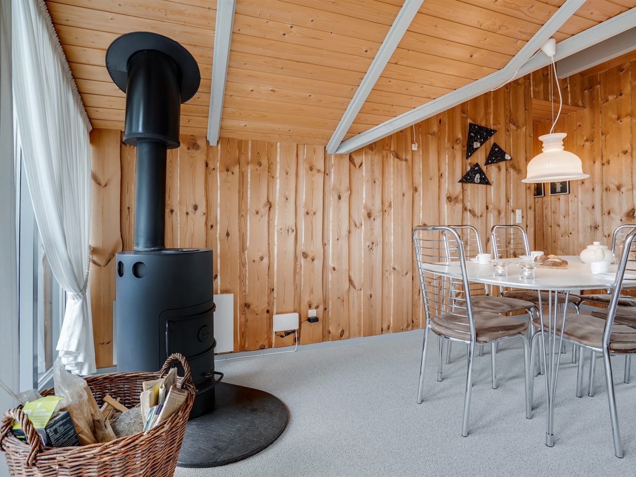 "Bryniulf" - 1.8km from the sea - Binnen