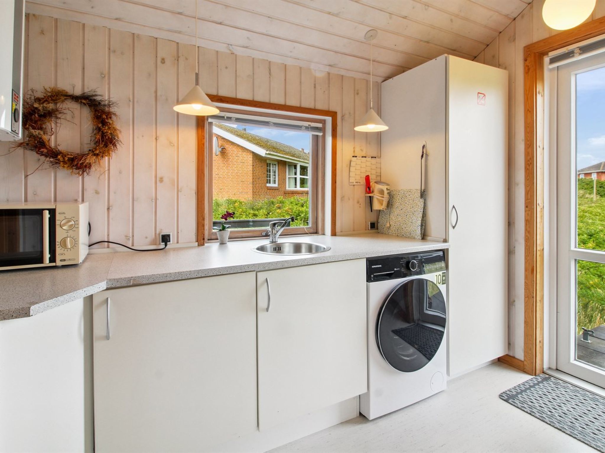 "Elmine" - 700m from the sea-Drinnen