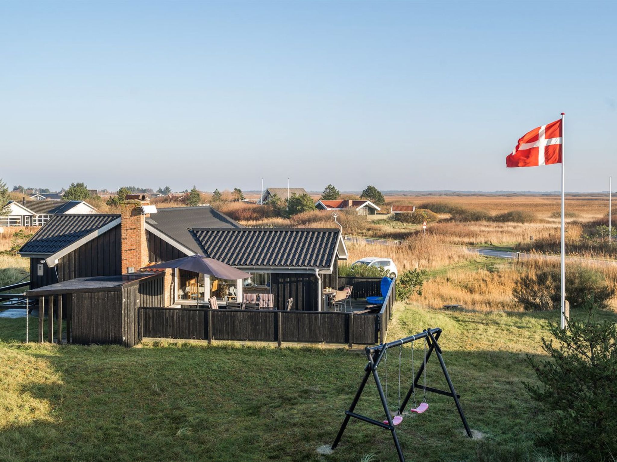 "Elmine" - 700m from the sea - Buiten