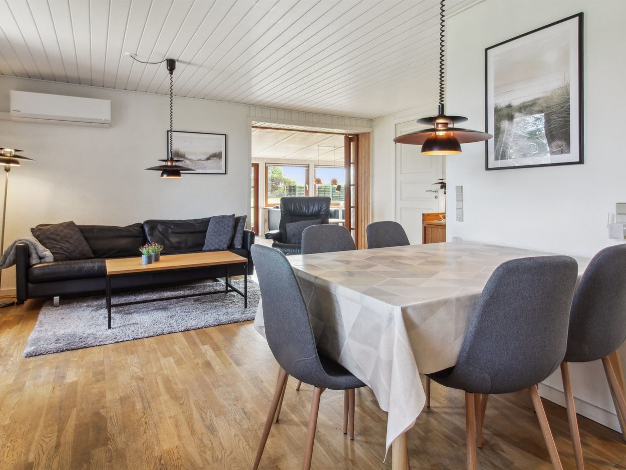 "Øvli" - 3.8km from the sea - Binnen