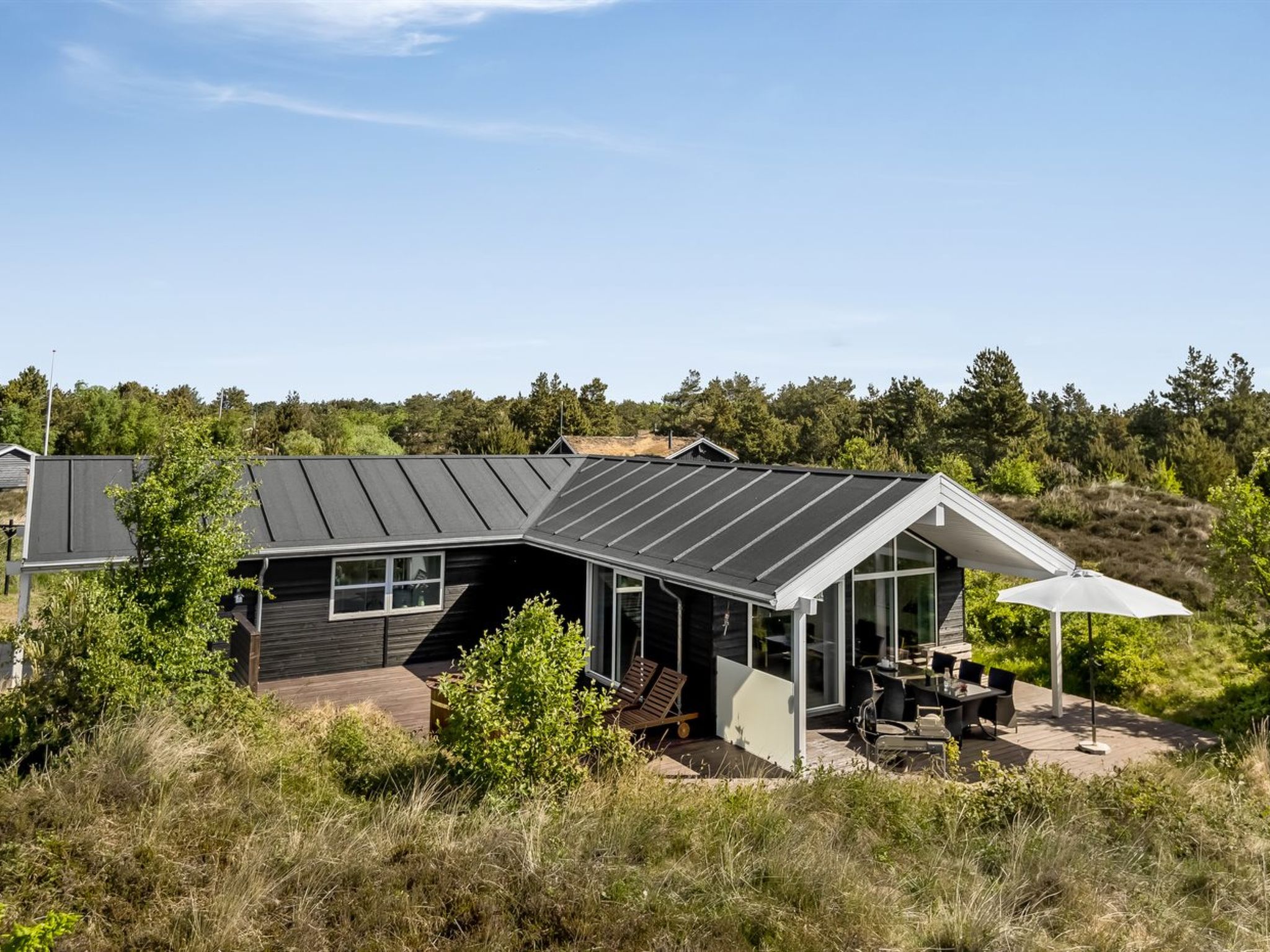 "Minke" - 2.2km from the sea - Outside