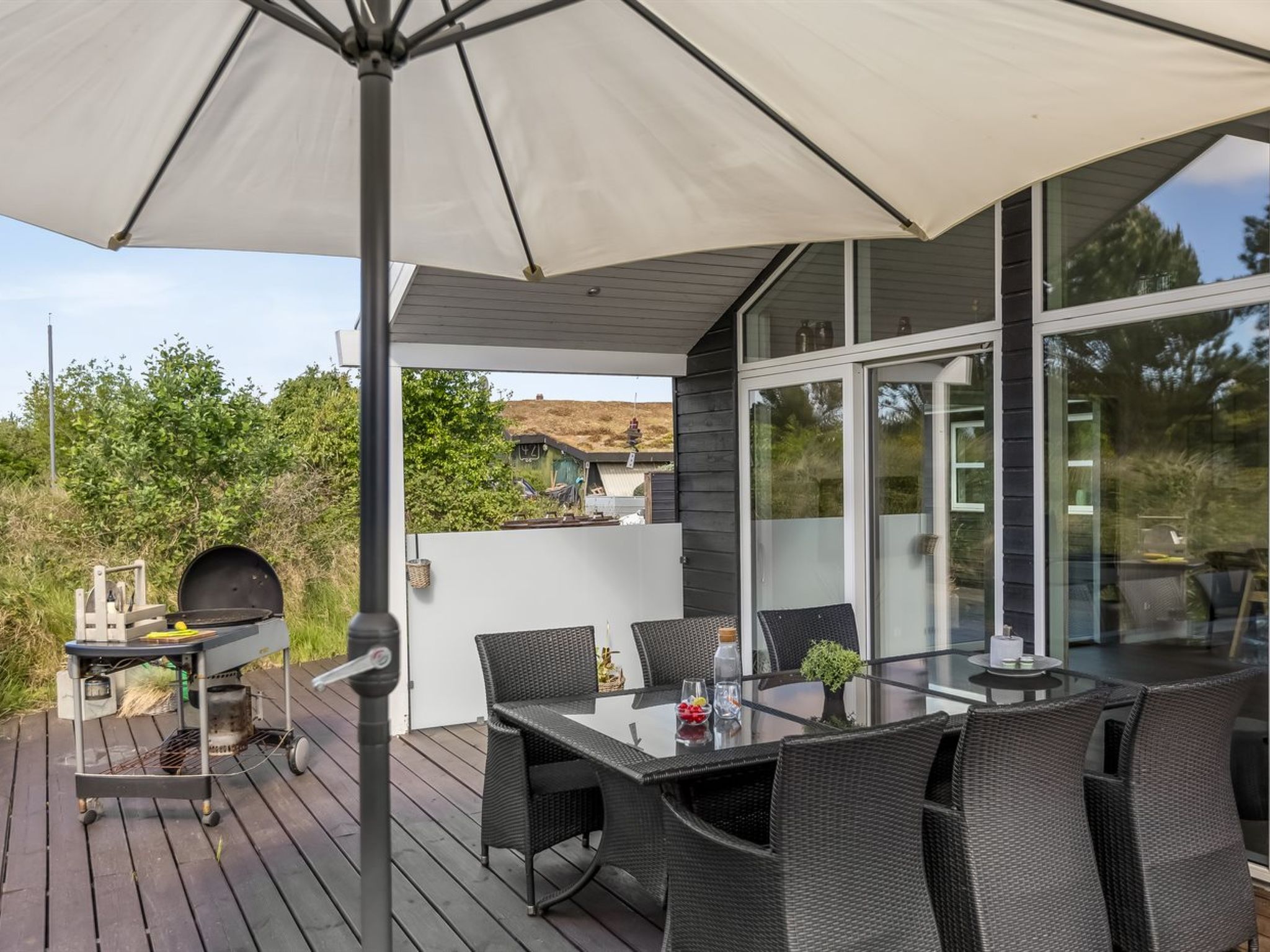 "Minke" - 2.2km from the sea - Outside