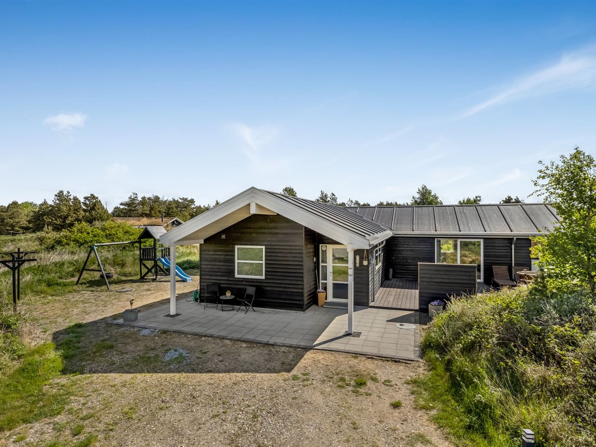 "Minke" - 2.2km from the sea - Outside